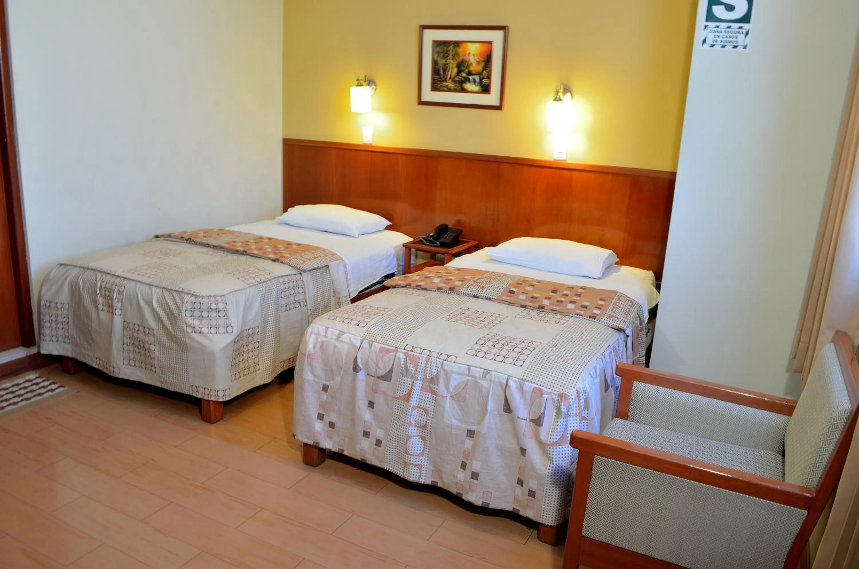 Bedroom, Bed in Primavera Plaza Hotel