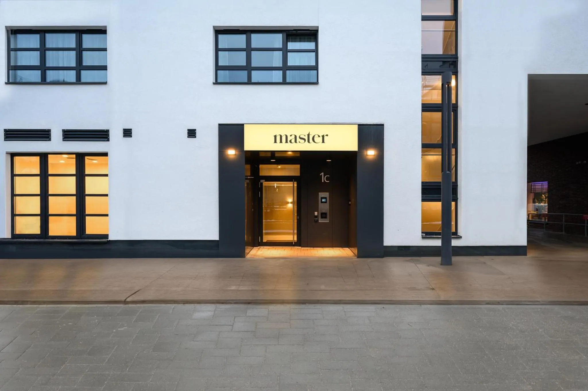 Property building in master Altona