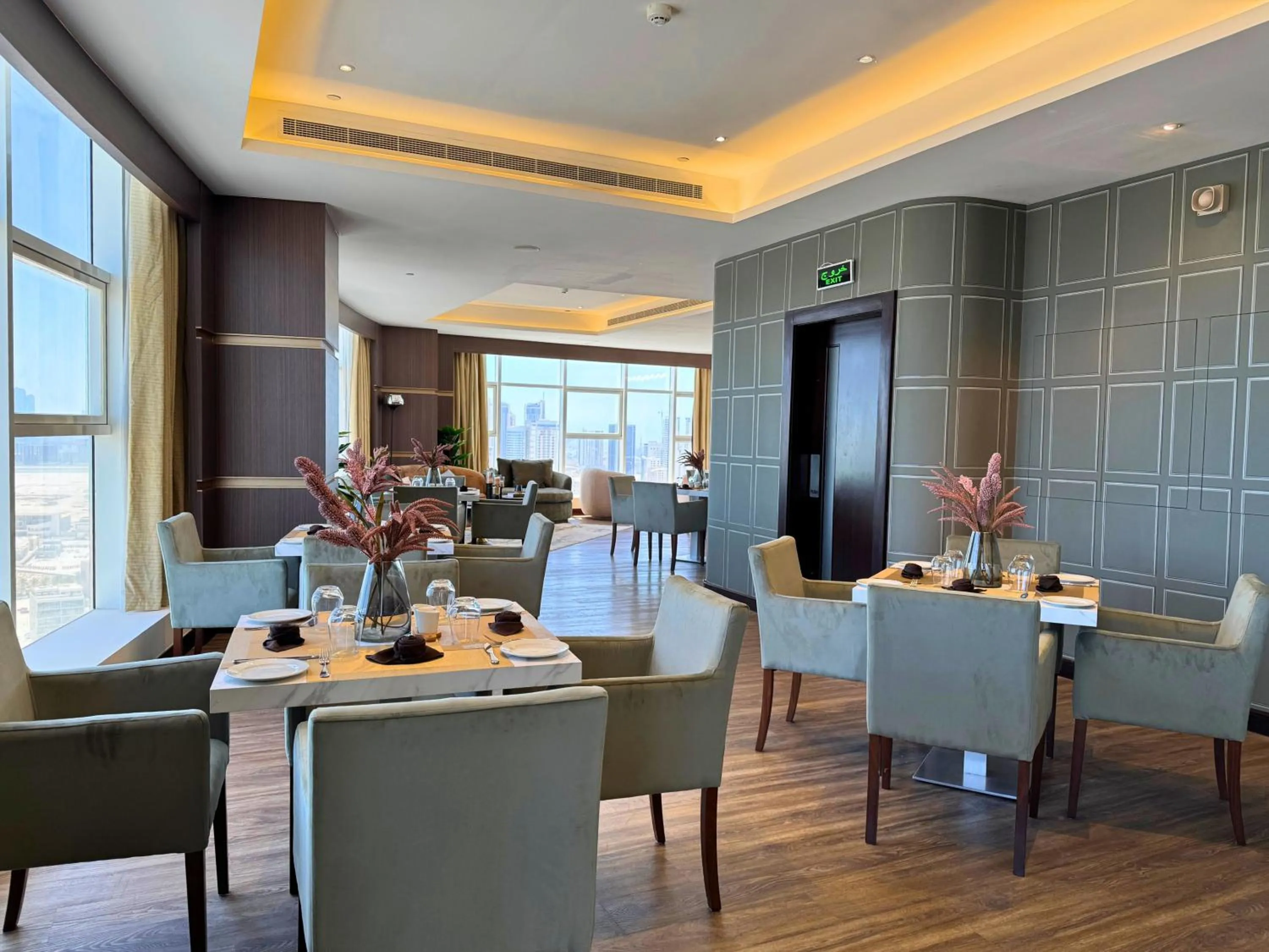 Dining area in Swiss-Belhotel Seef Bahrain