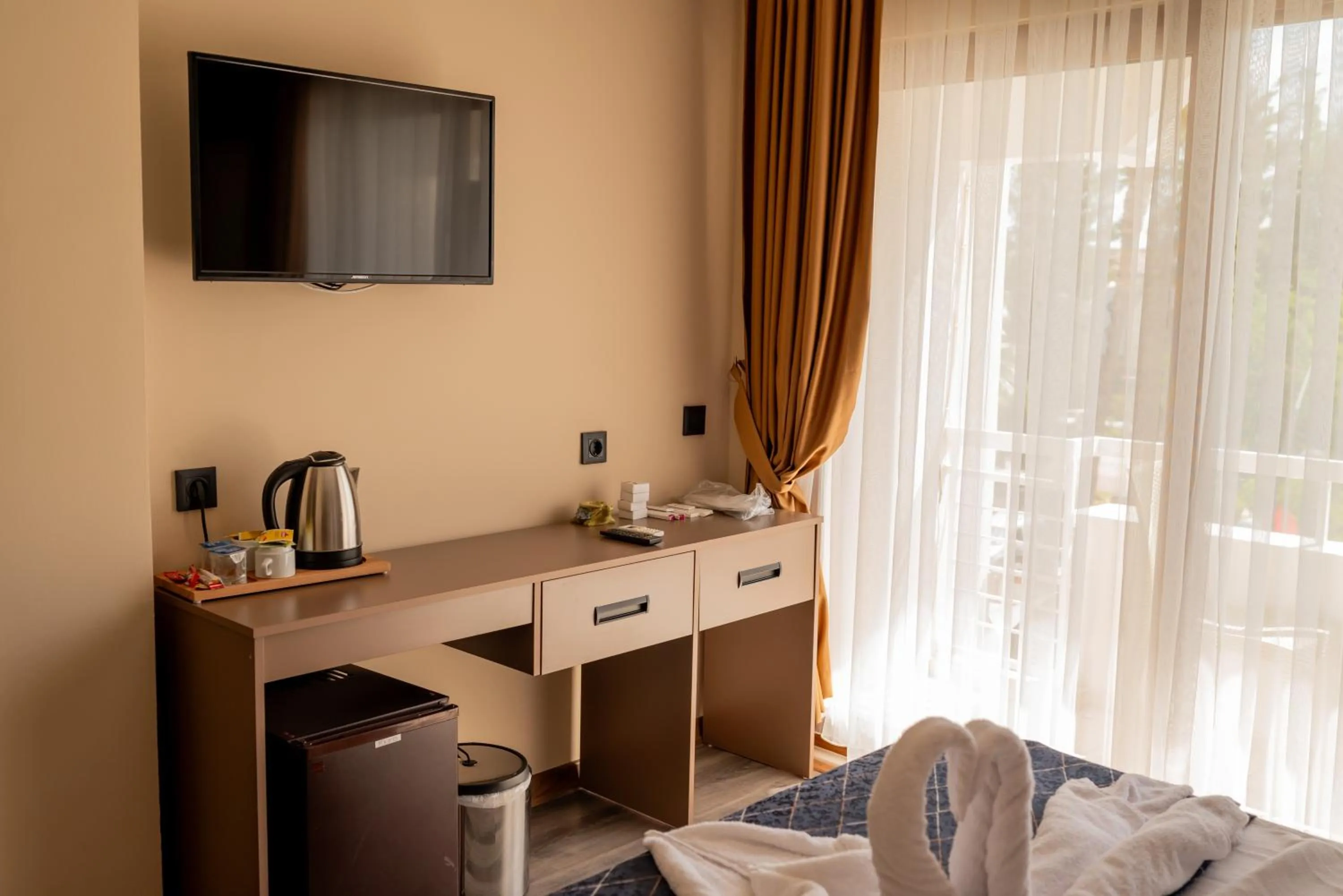 TV and multimedia in Vois Kemer Hotel & SPA