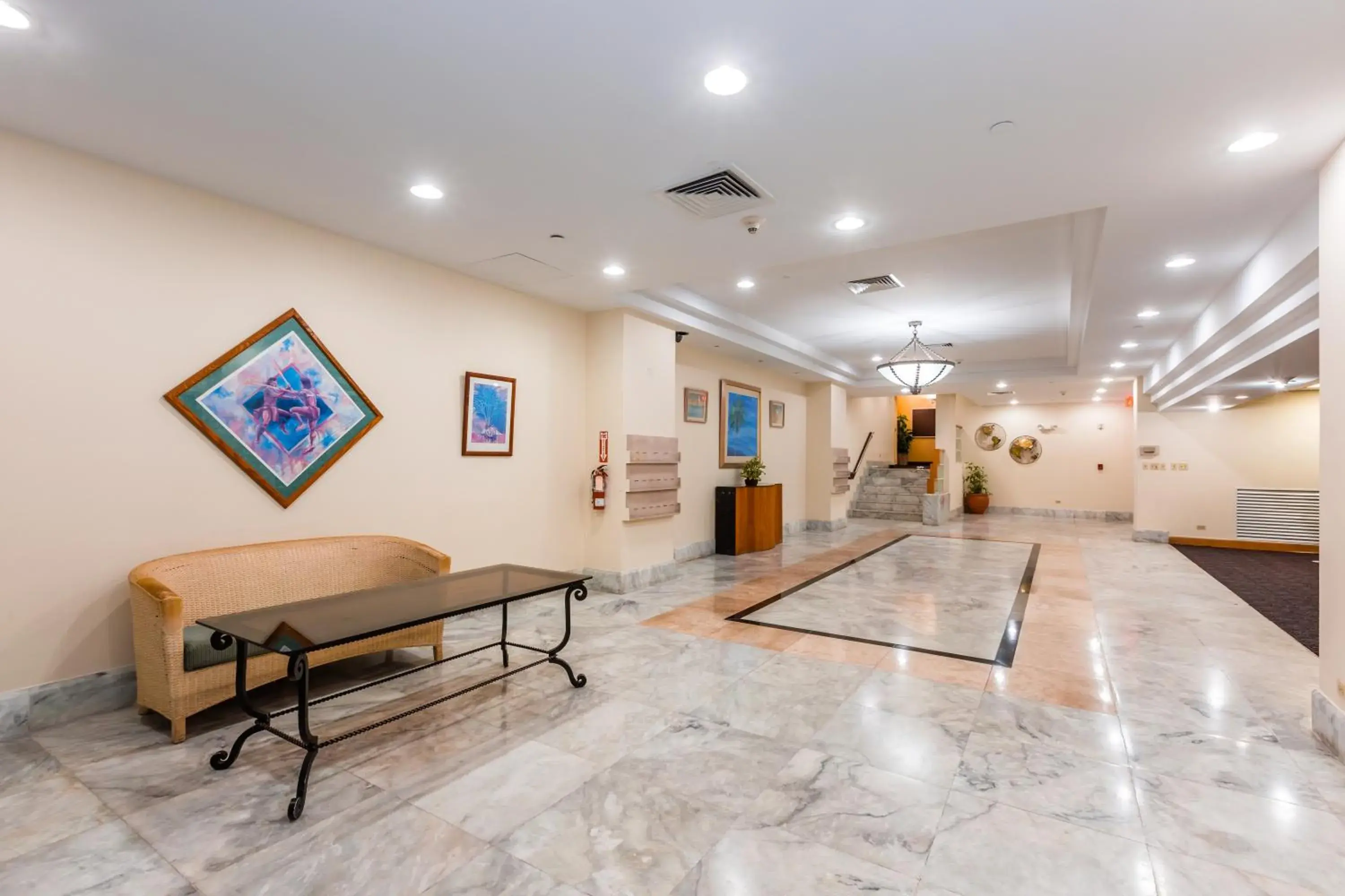 Apartment with Sea View in Alupang Beach Tower Apartment with Sea View in Alupang Beach Tower