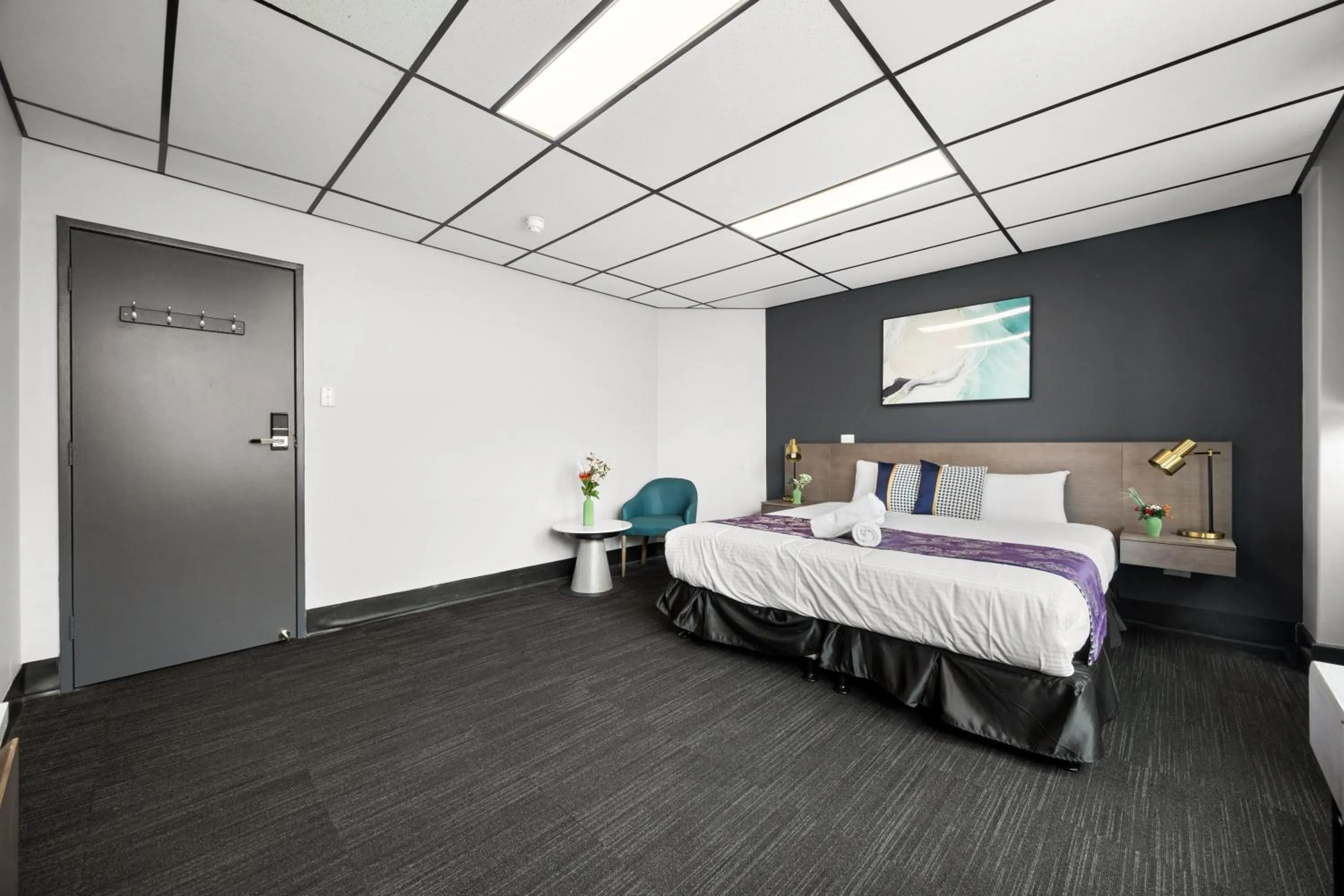 Bed in Eminence on Bank