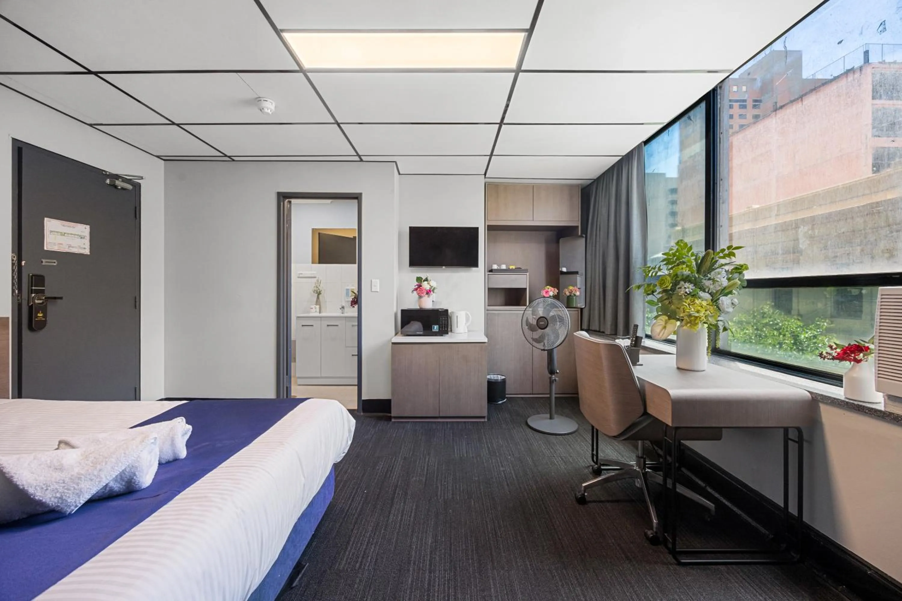 Bed in Eminence on Bank