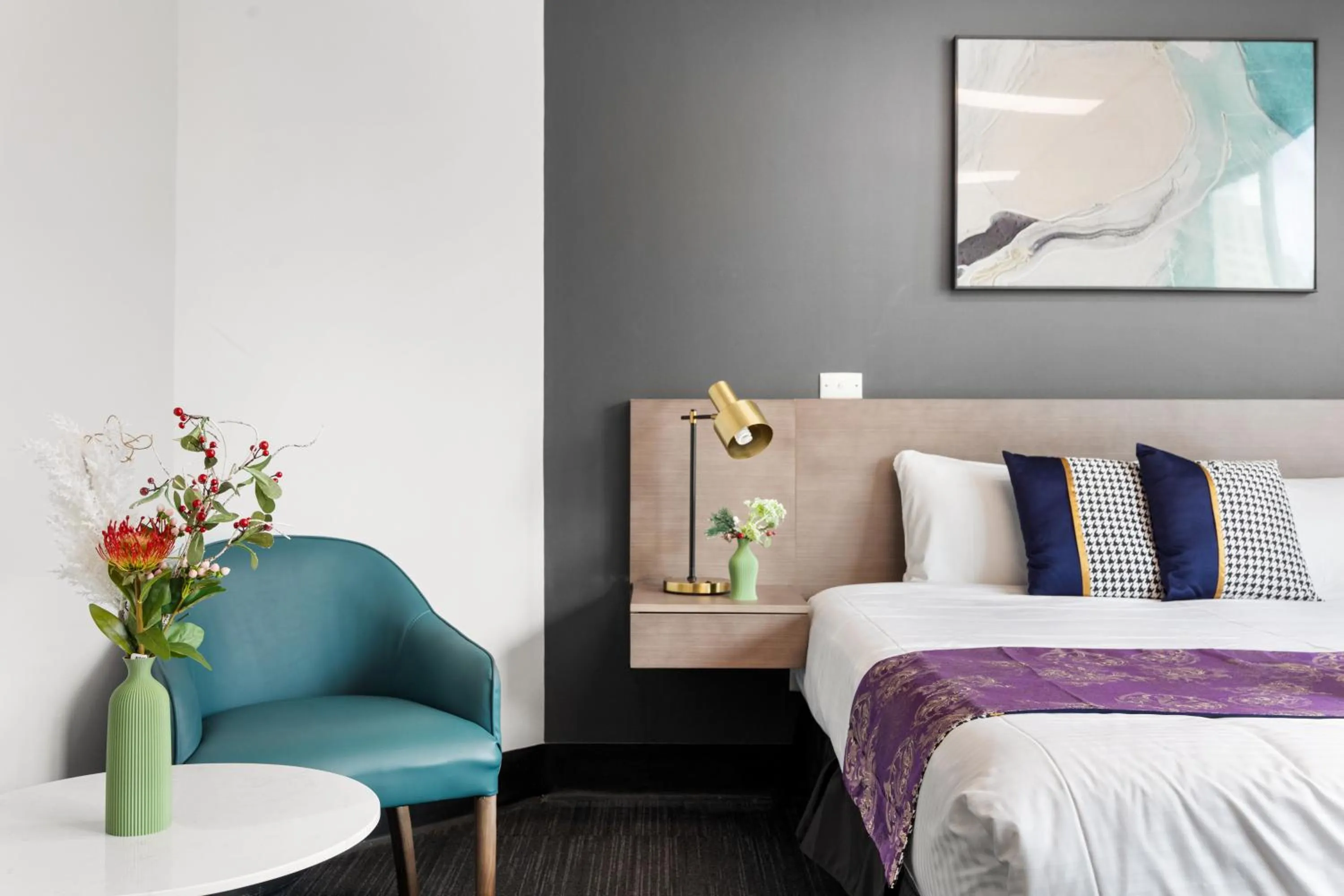 Bed in Eminence on Bank