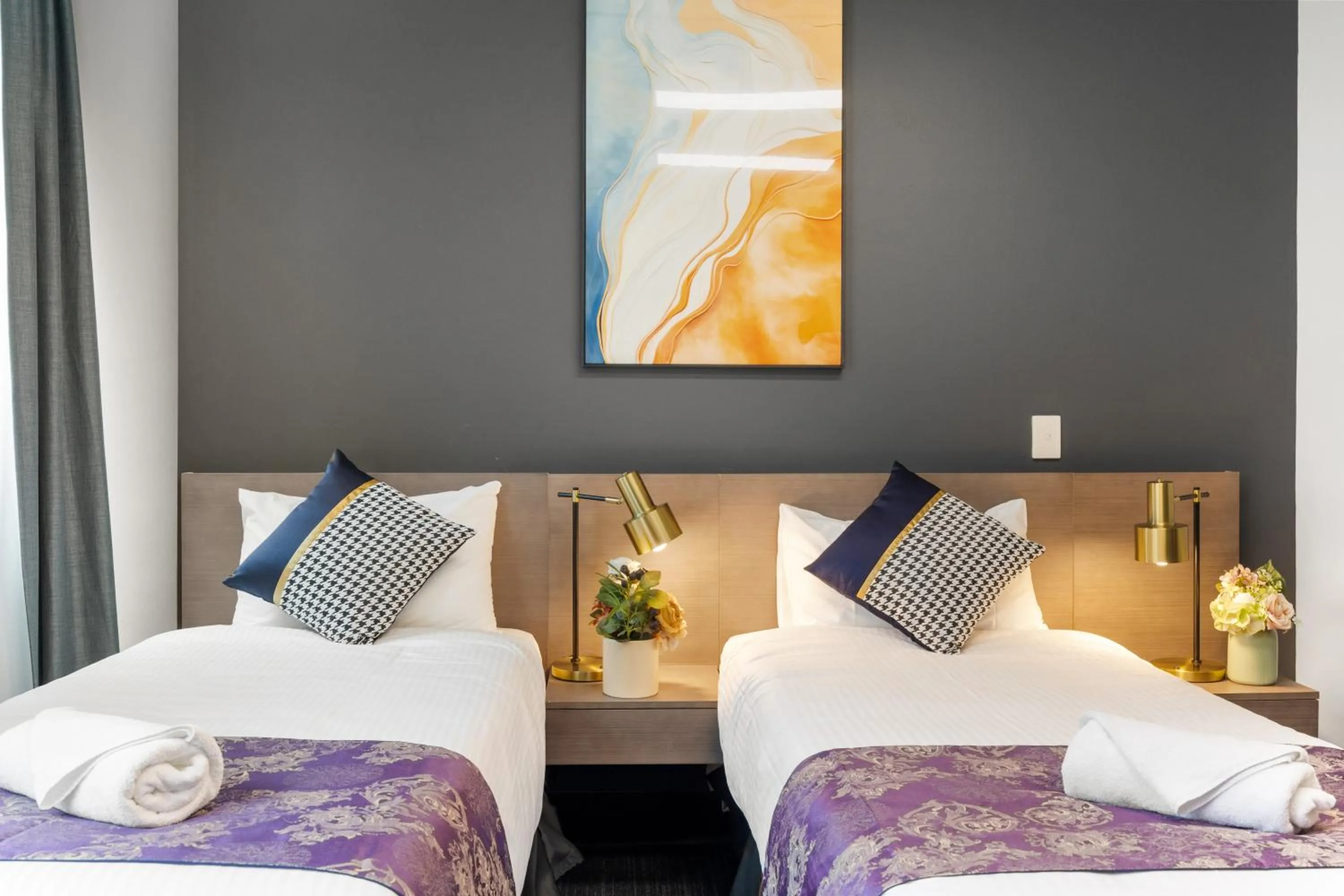 Bed in Eminence on Bank