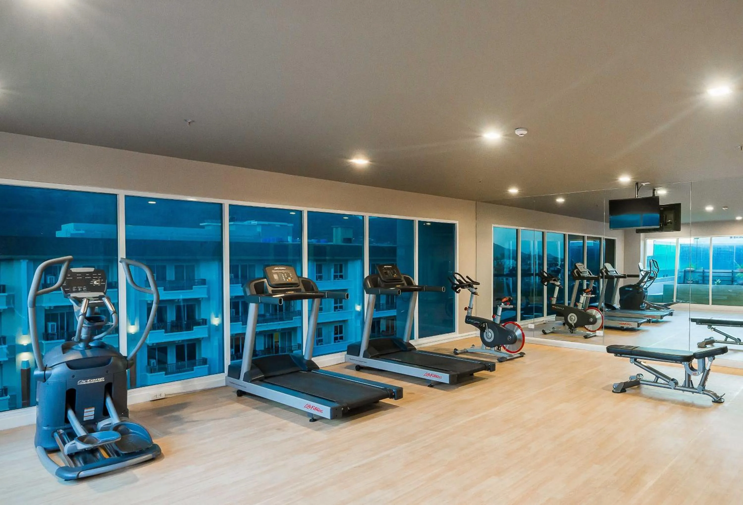 Fitness centre/facilities in Best Western Patong Beach