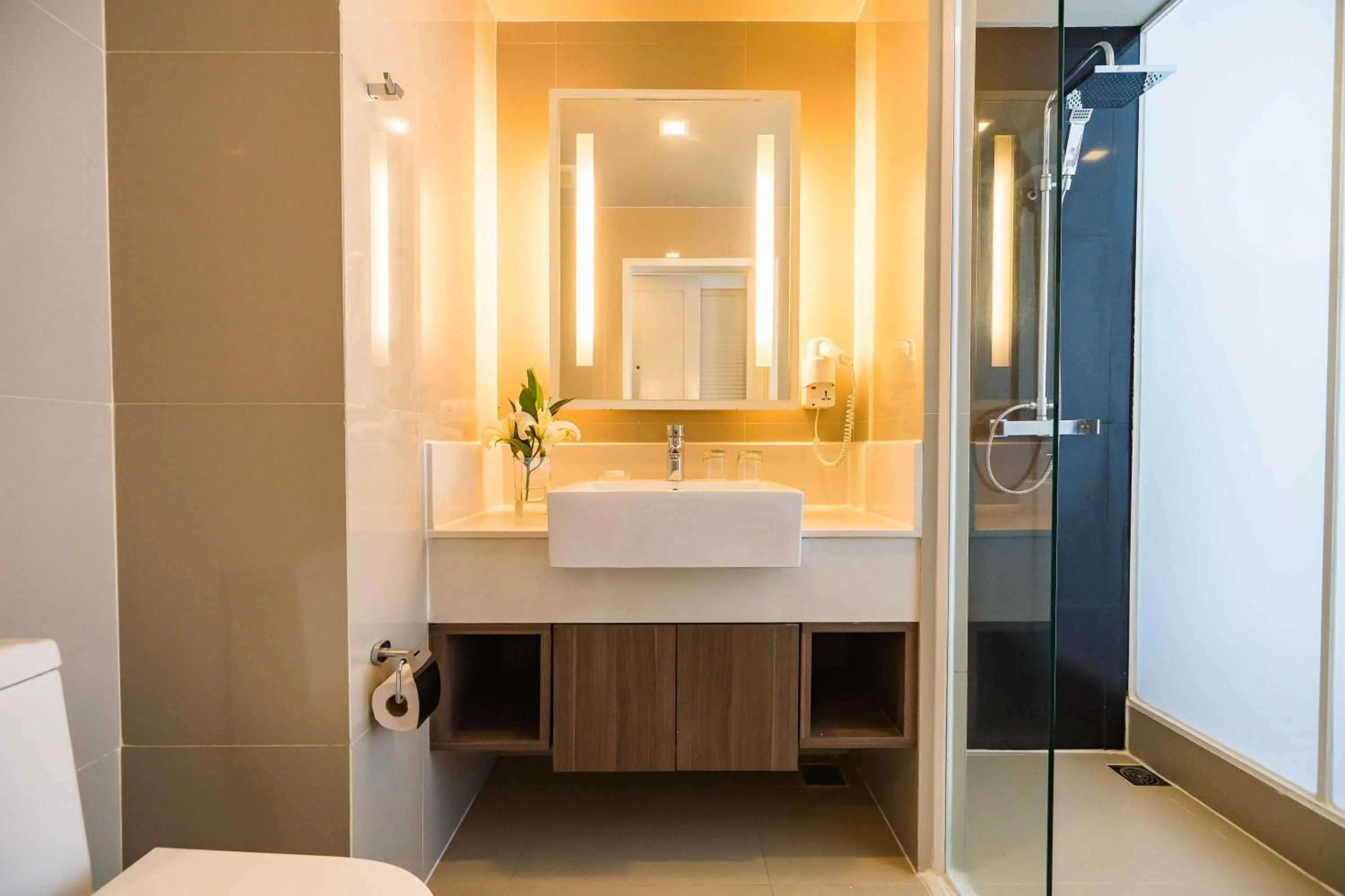 Bathroom in Best Western Patong Beach