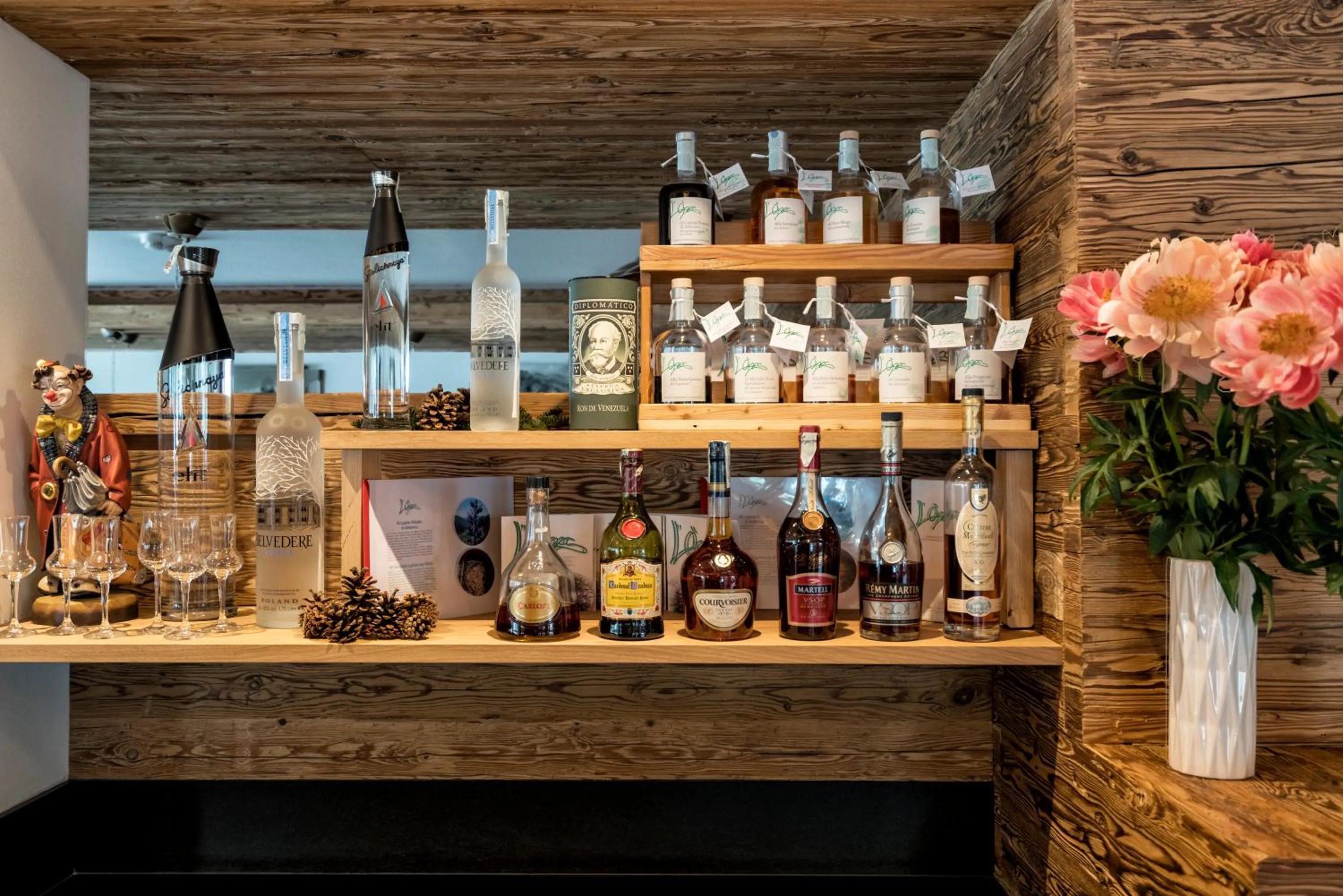 Lounge or bar in Passo Sella Dolomiti Mountain Resort