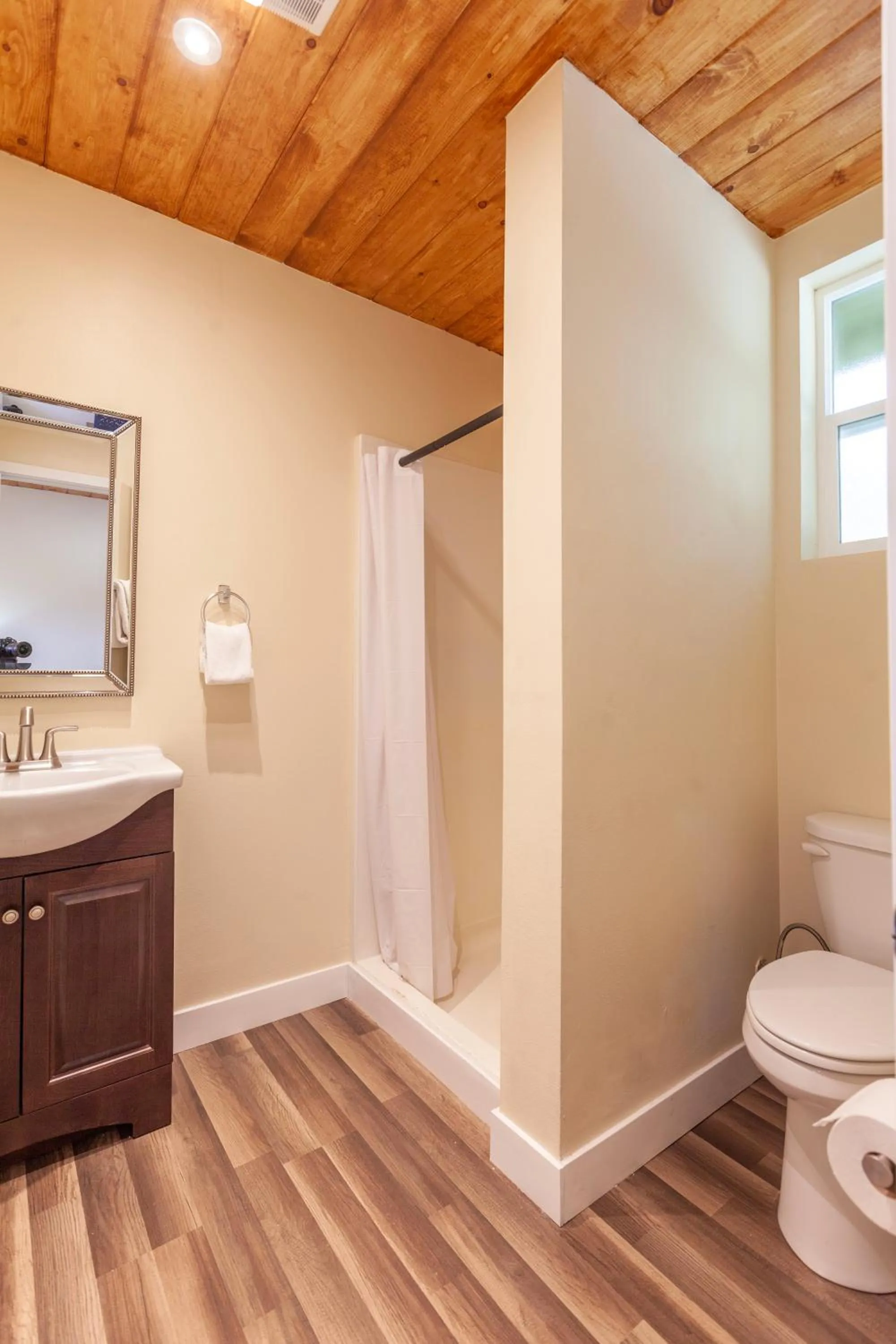Bathroom in Tahquitz Pines Retreat