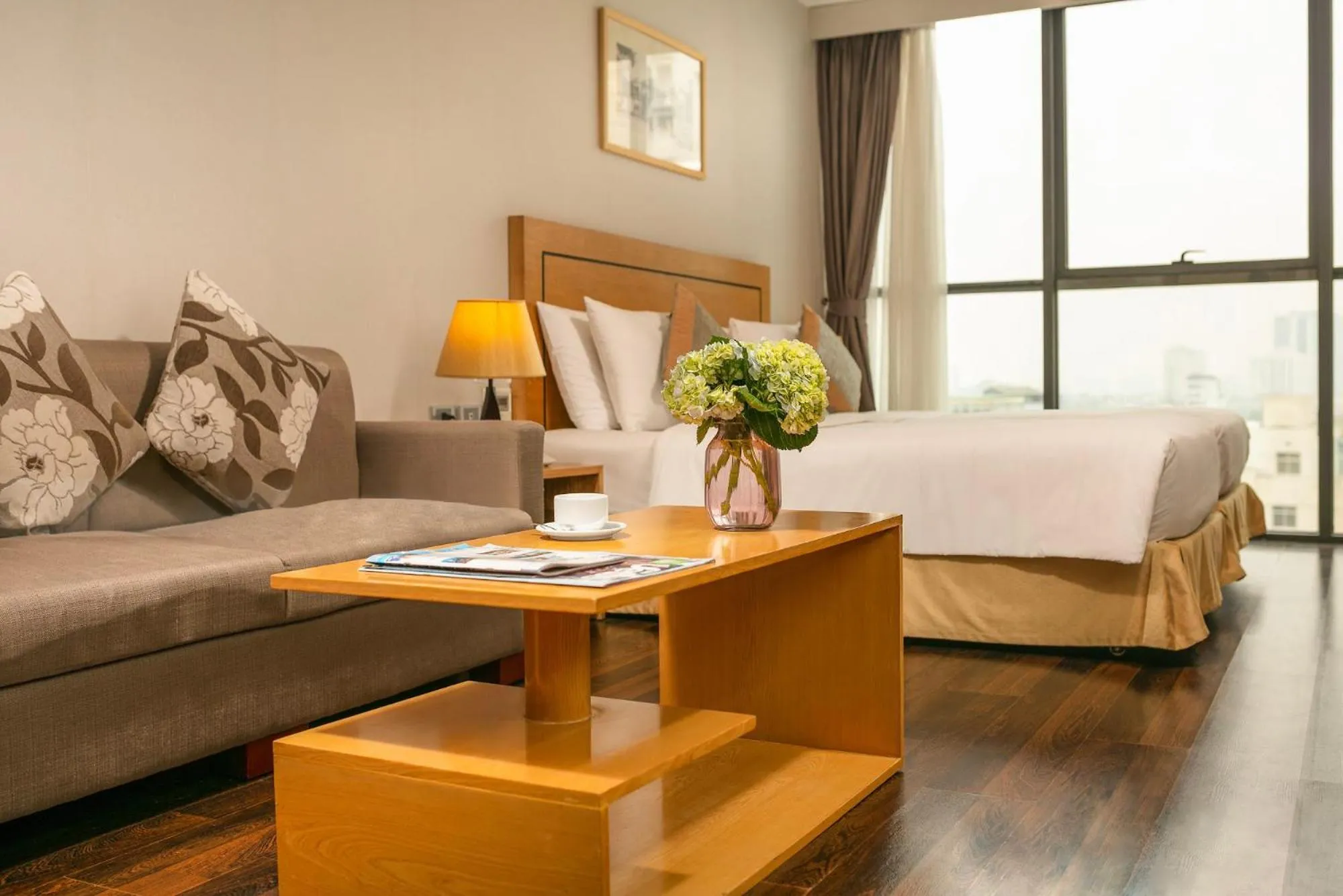 Decorative detail in Parkside Sunline Hotel