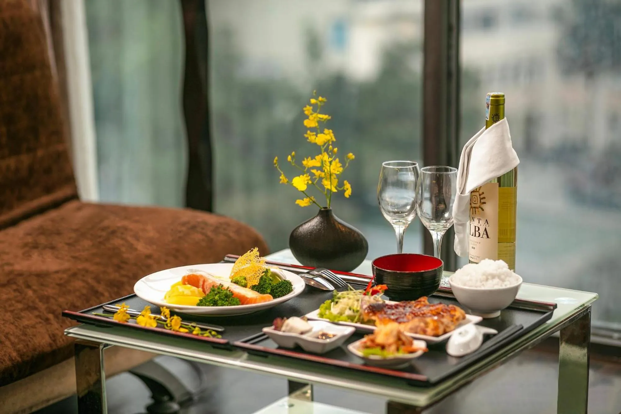 Food and drinks in Parkside Sunline Hotel