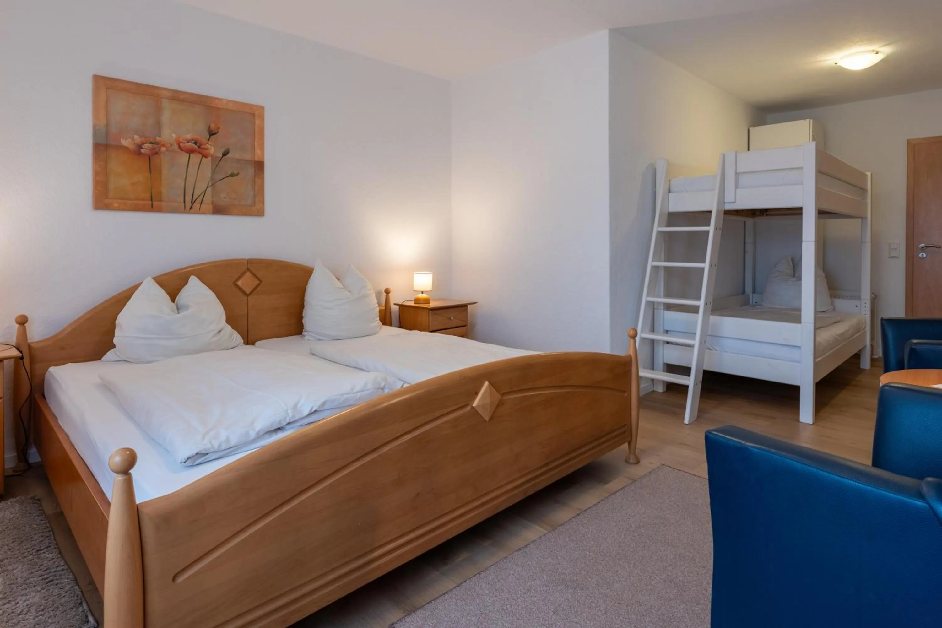 Photo of the whole room, Bed in Rixbecker Alpen - Hotel Koch