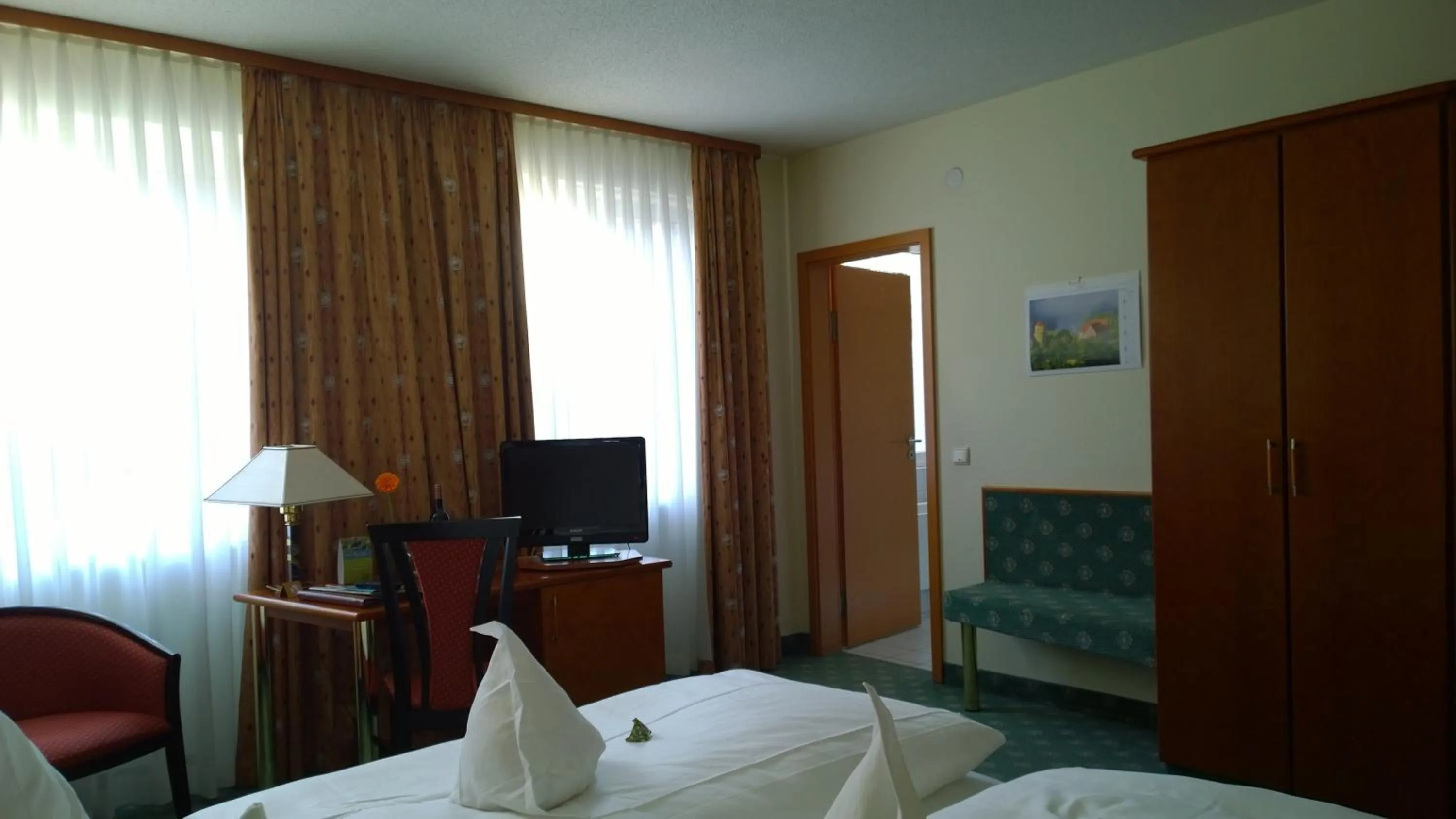 Day, Bed in Weinhotel Rose