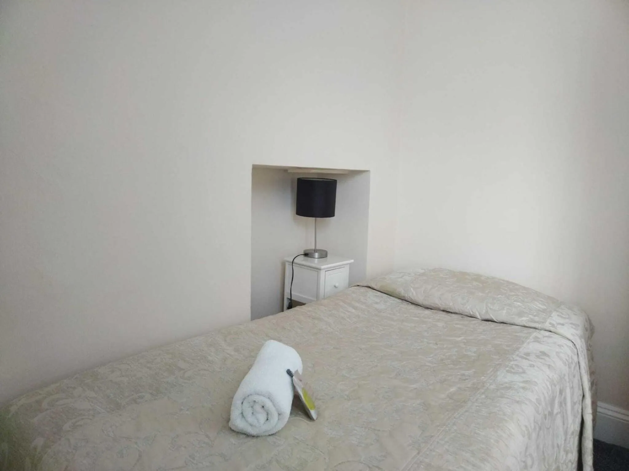 Bedroom, Bed in St Simeon