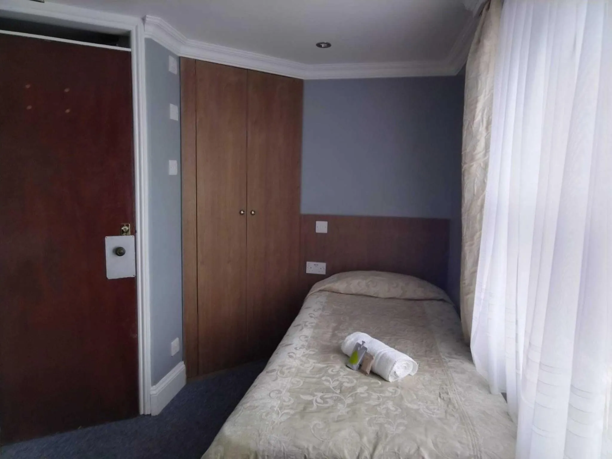 Bedroom, Bed in St Simeon