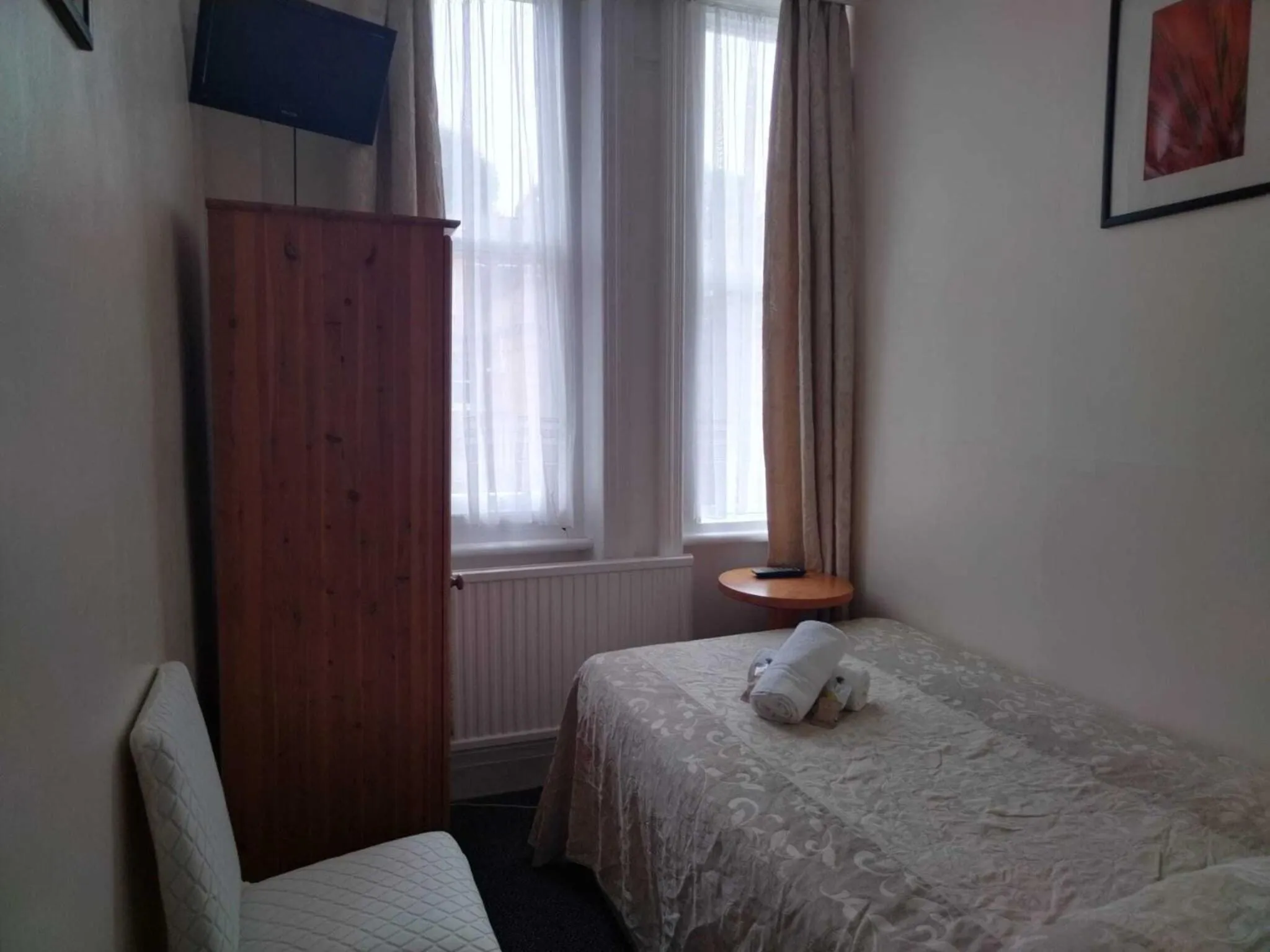 Bedroom, Bed in St Simeon