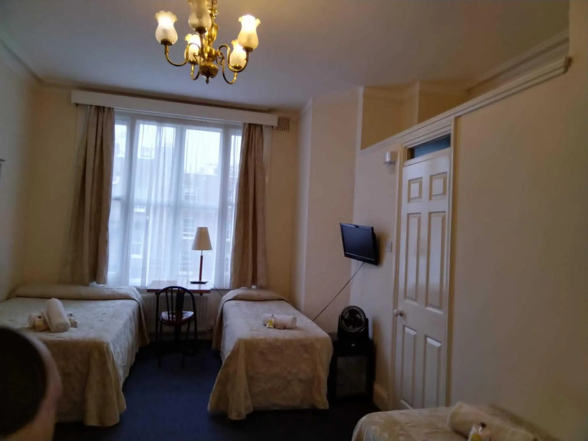 Bedroom, Bed in St Simeon