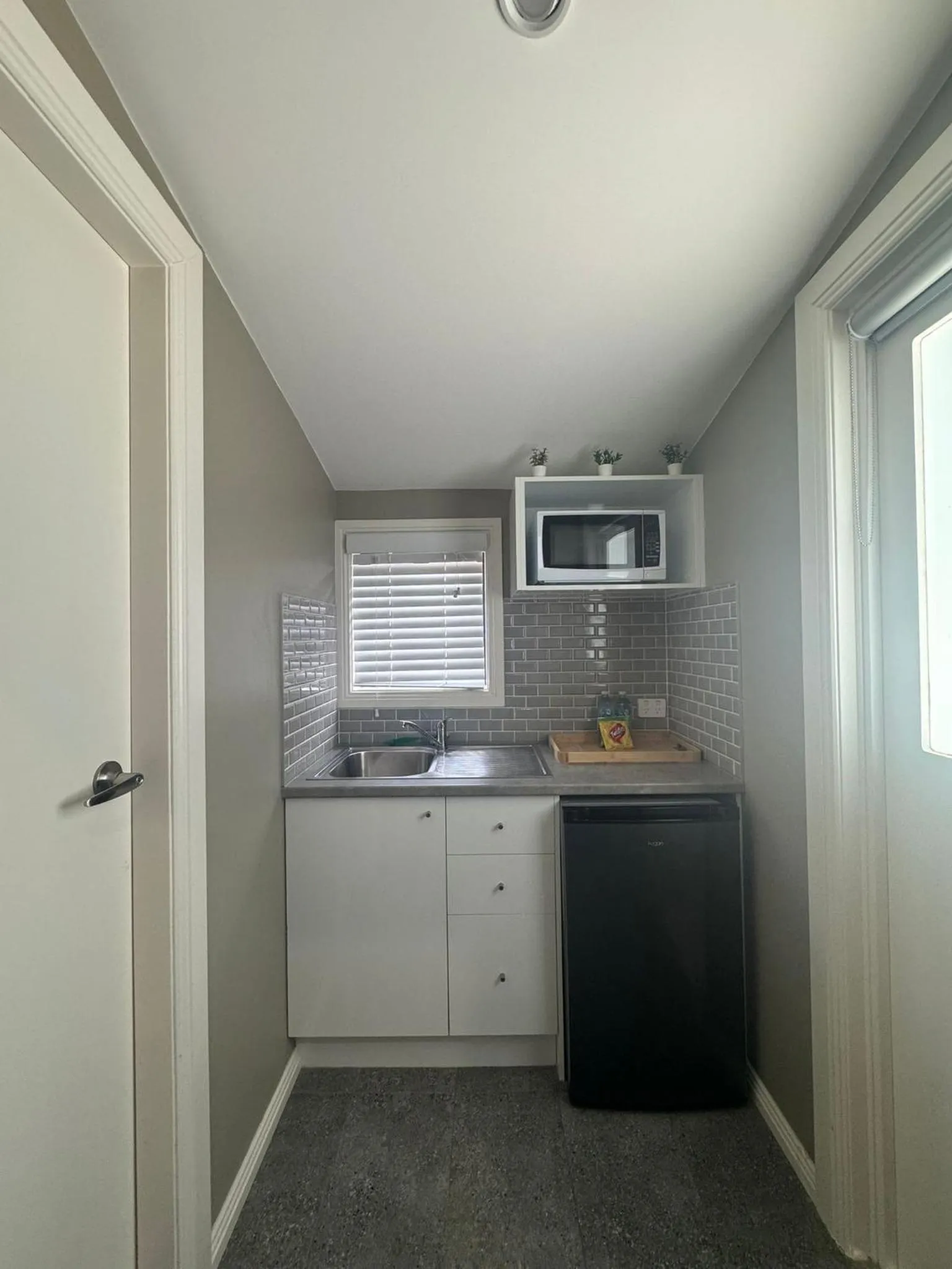 Kitchen or kitchenette in K2 Brisbane