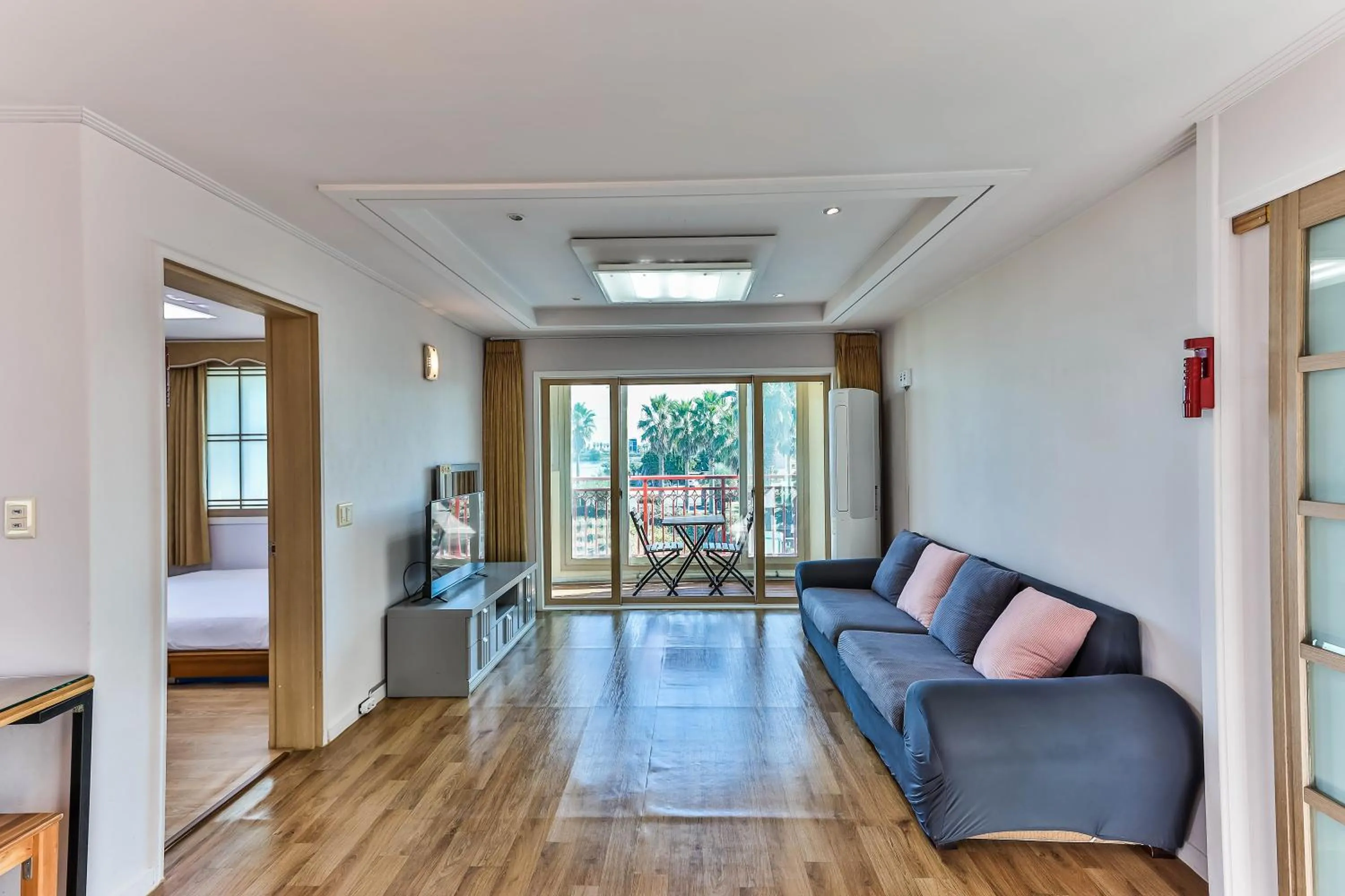 Living room, Bed in Sea Eco Beach