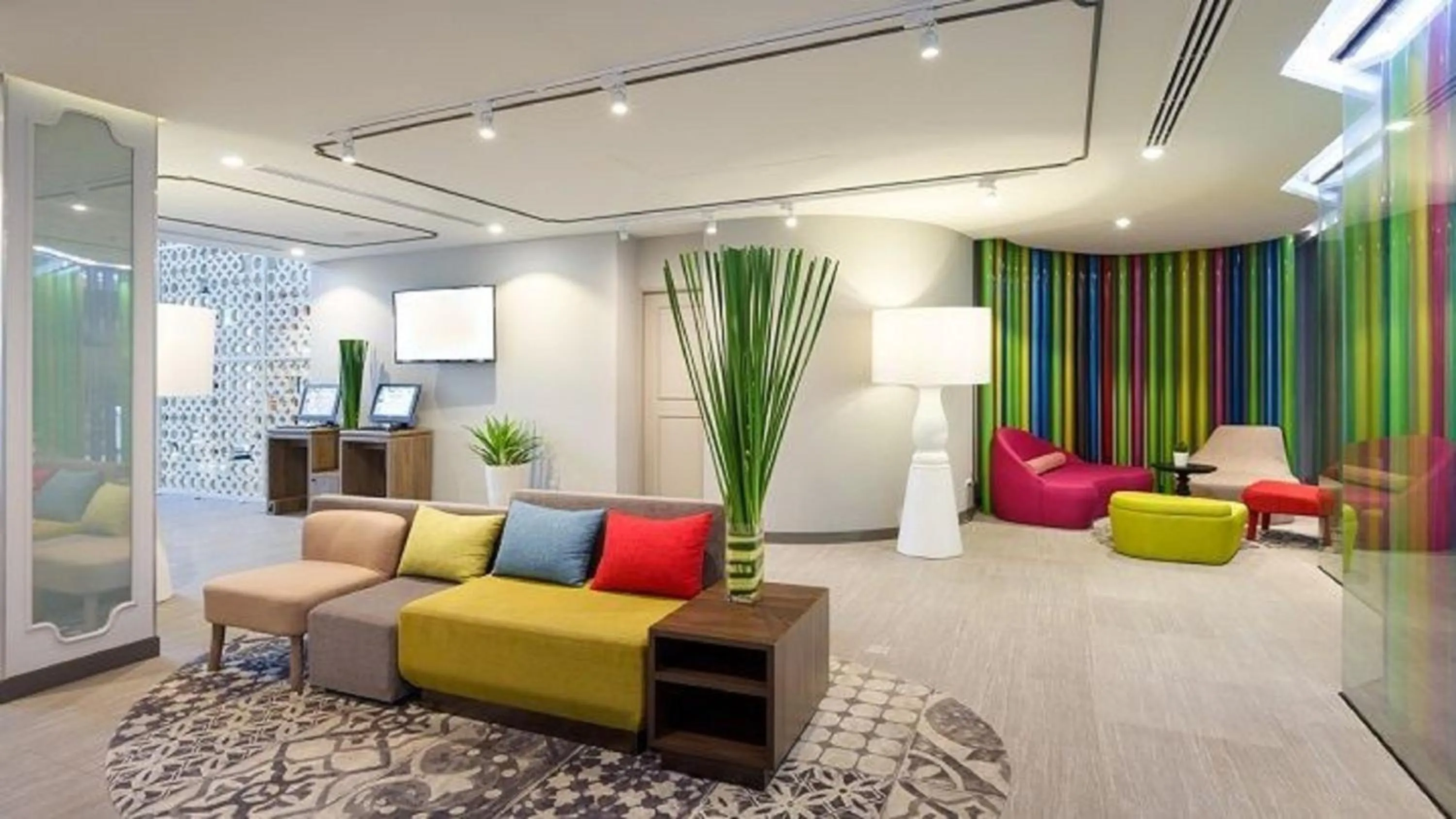 Lobby or reception in Tinidee Trendy Bangkok Khaosan