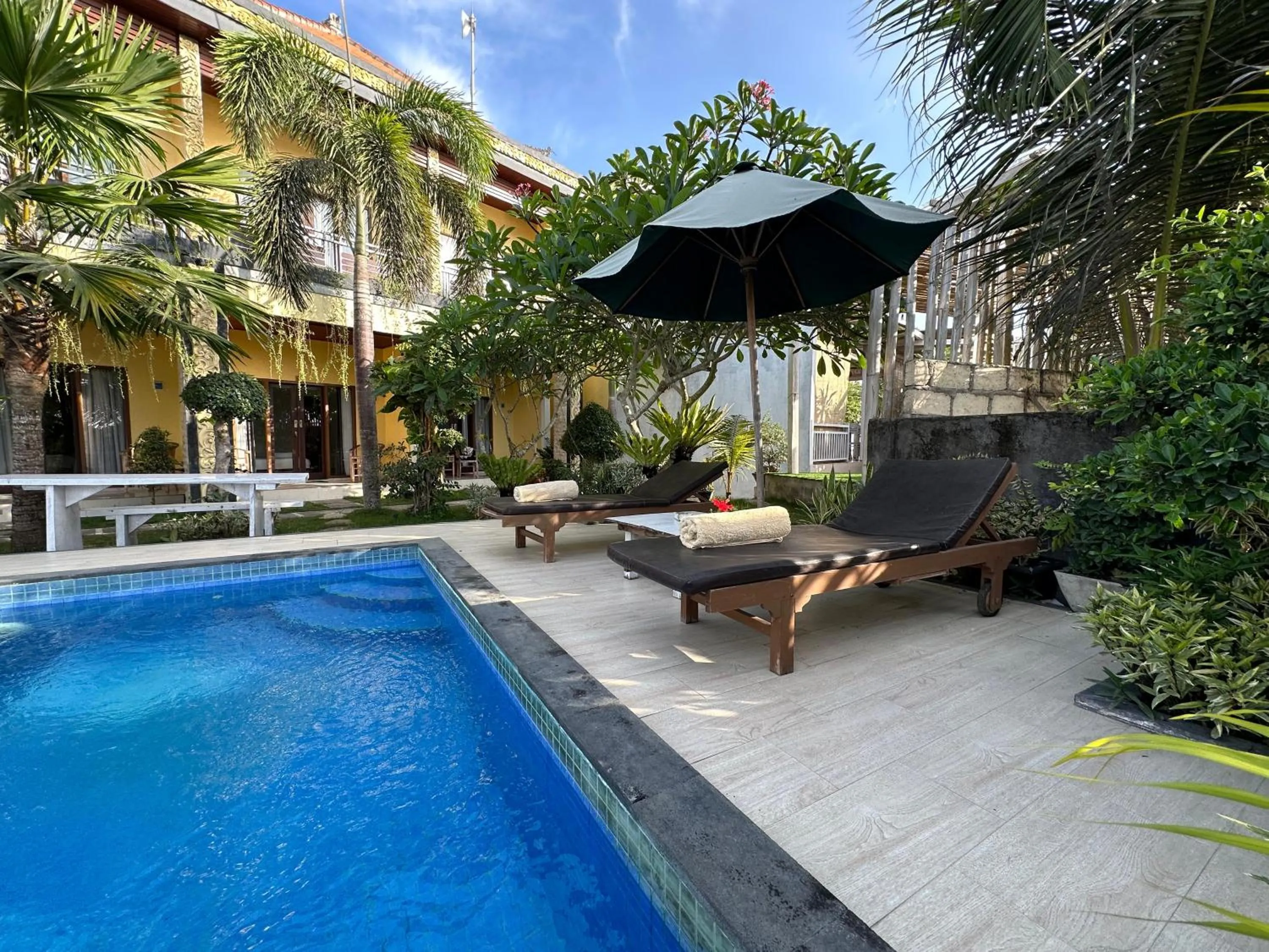 Property building in Kelingking Sunset Point Hotel & Spa