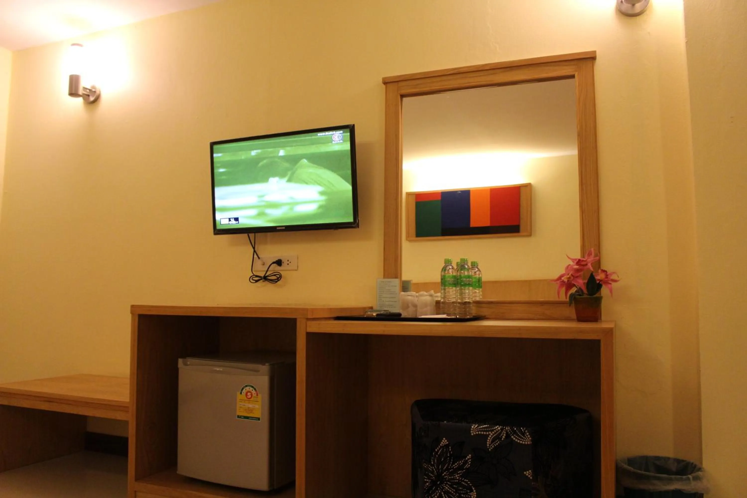 Photo of the whole room in The Lephant Hotel