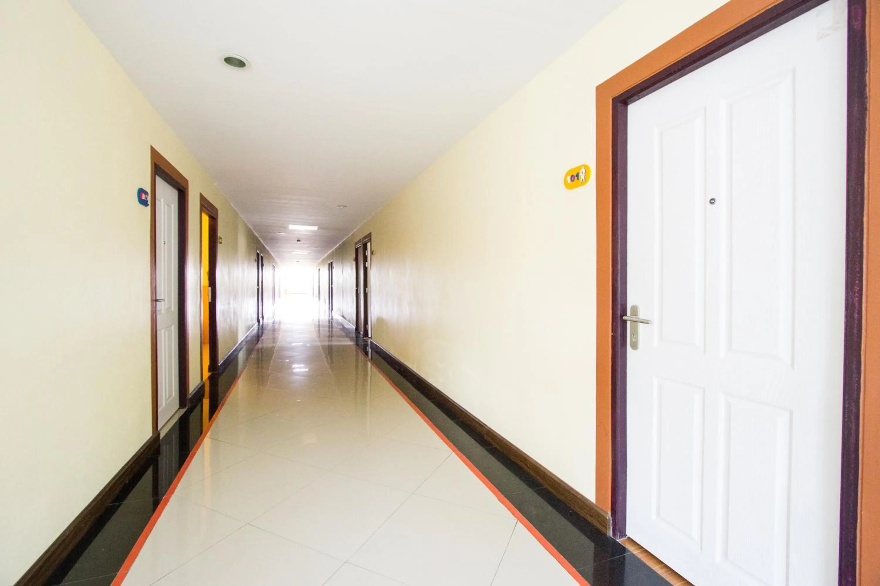 Photo of the whole room in The Lephant Hotel