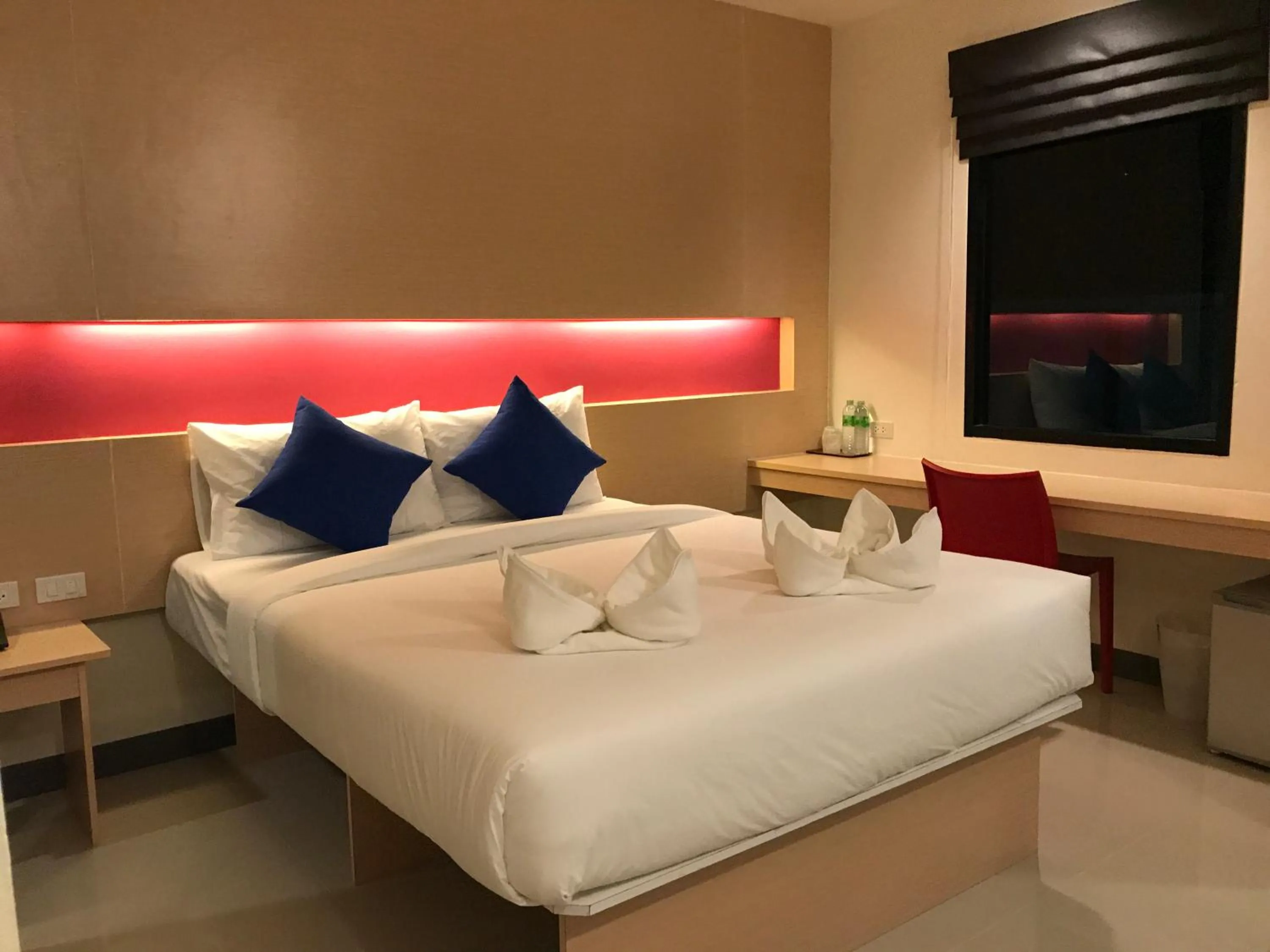 Bed in The Lephant Hotel