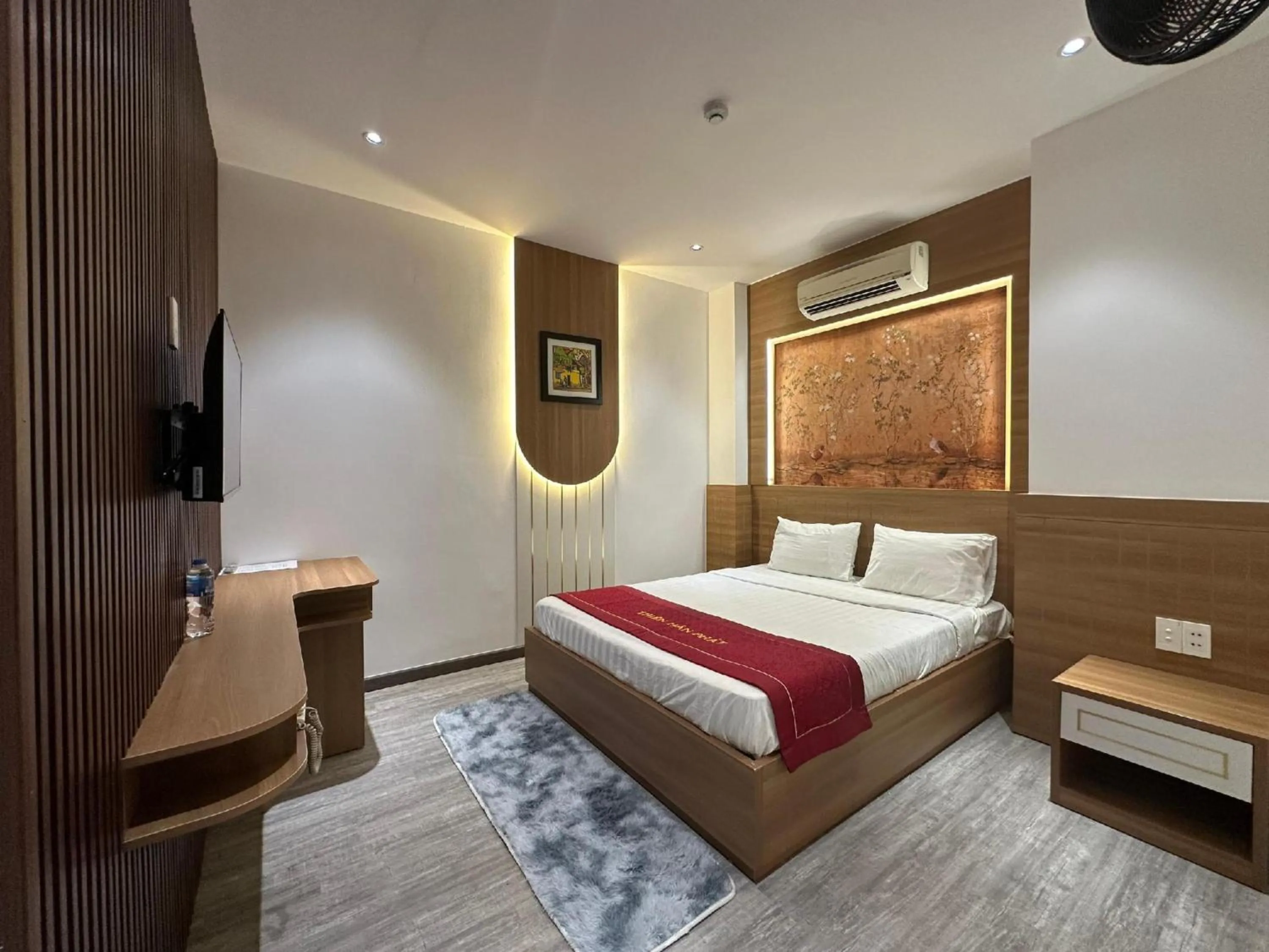 Bedroom, Bed in Thien Han Phat Hotel