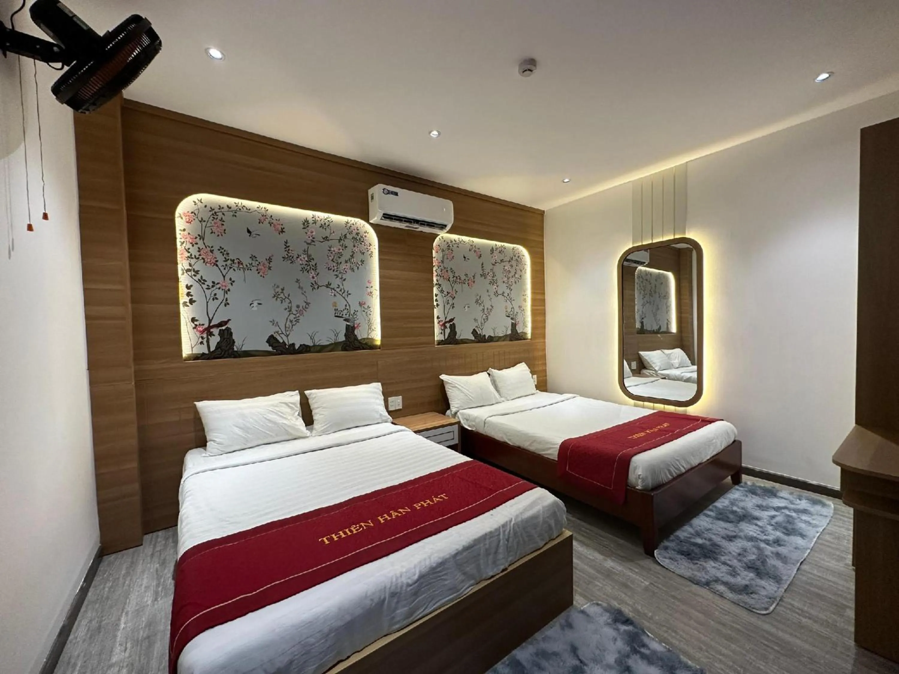 Photo of the whole room, Bed in Thien Han Phat Hotel