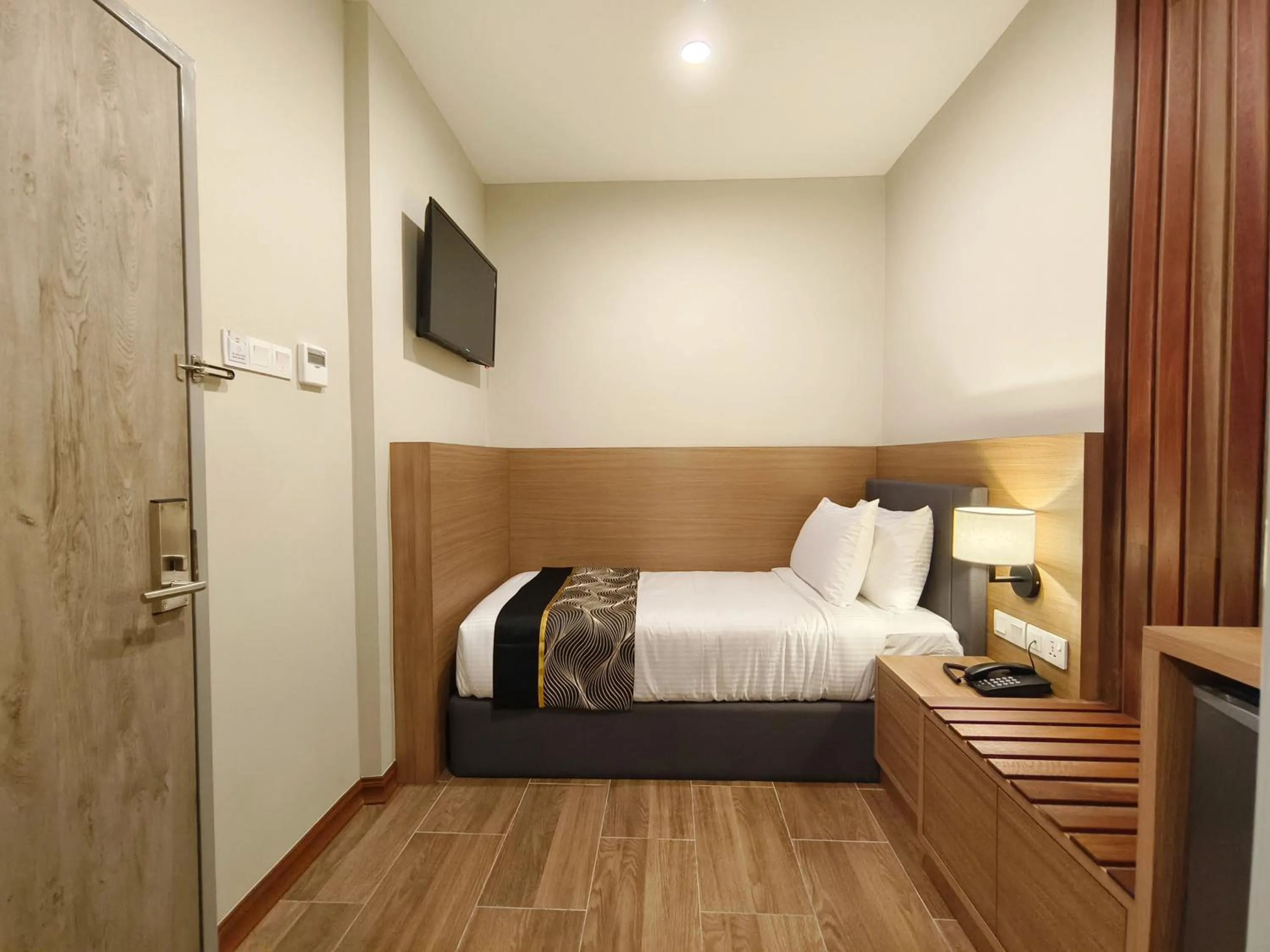 Bedroom, Bed in ZOOM HOTEL