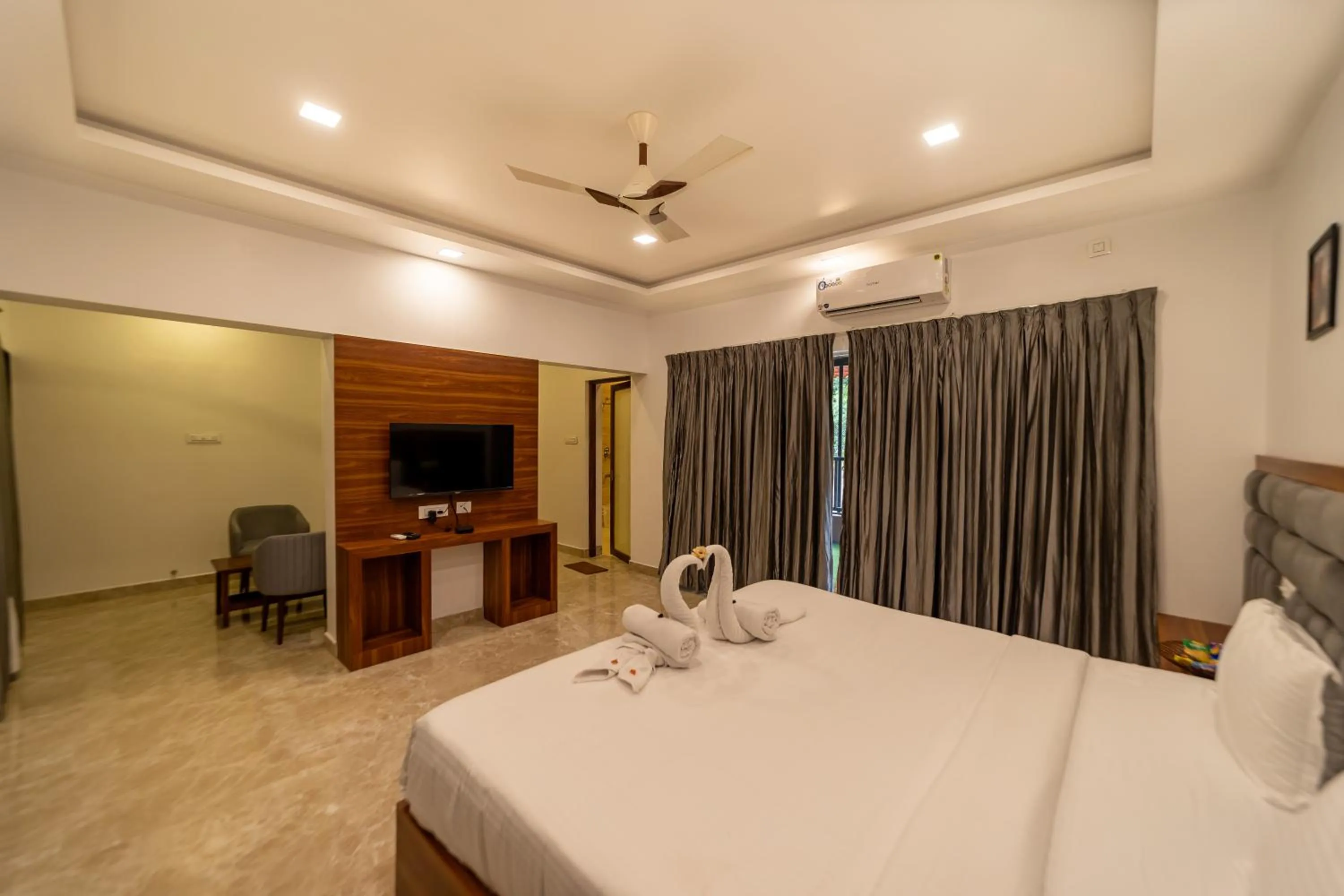 TV and multimedia, Bed in Magizhvanam