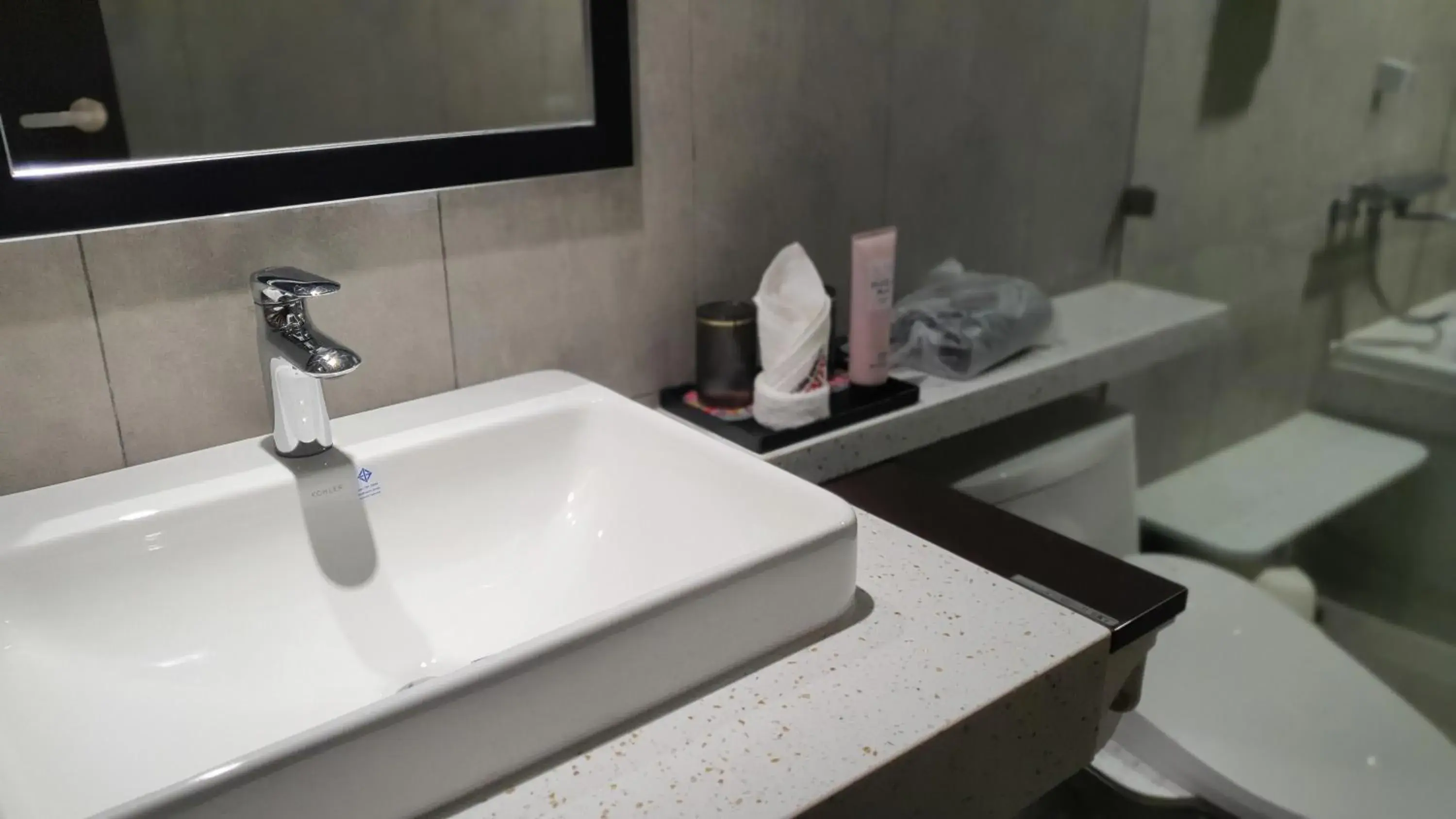 Deluxe Double Room - single occupancy in MOMIZI HANOI 2 - PHAN KE BINH Deluxe Double Room - single occupancy in MOMIZI HANOI 2 - PHAN KE BINH