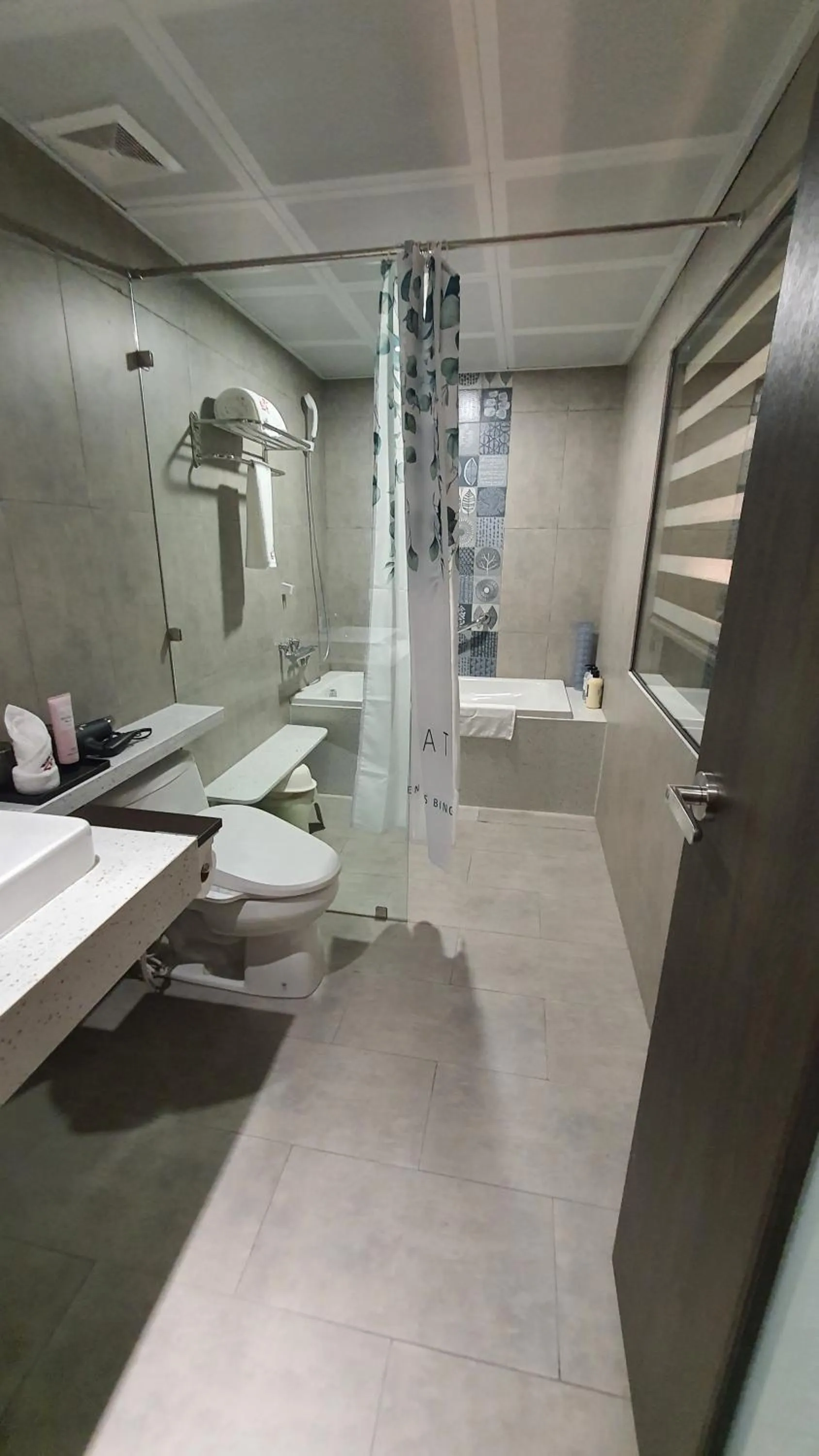 Toilet in MOMIZI HANOI 2 - PHAN KE BINH