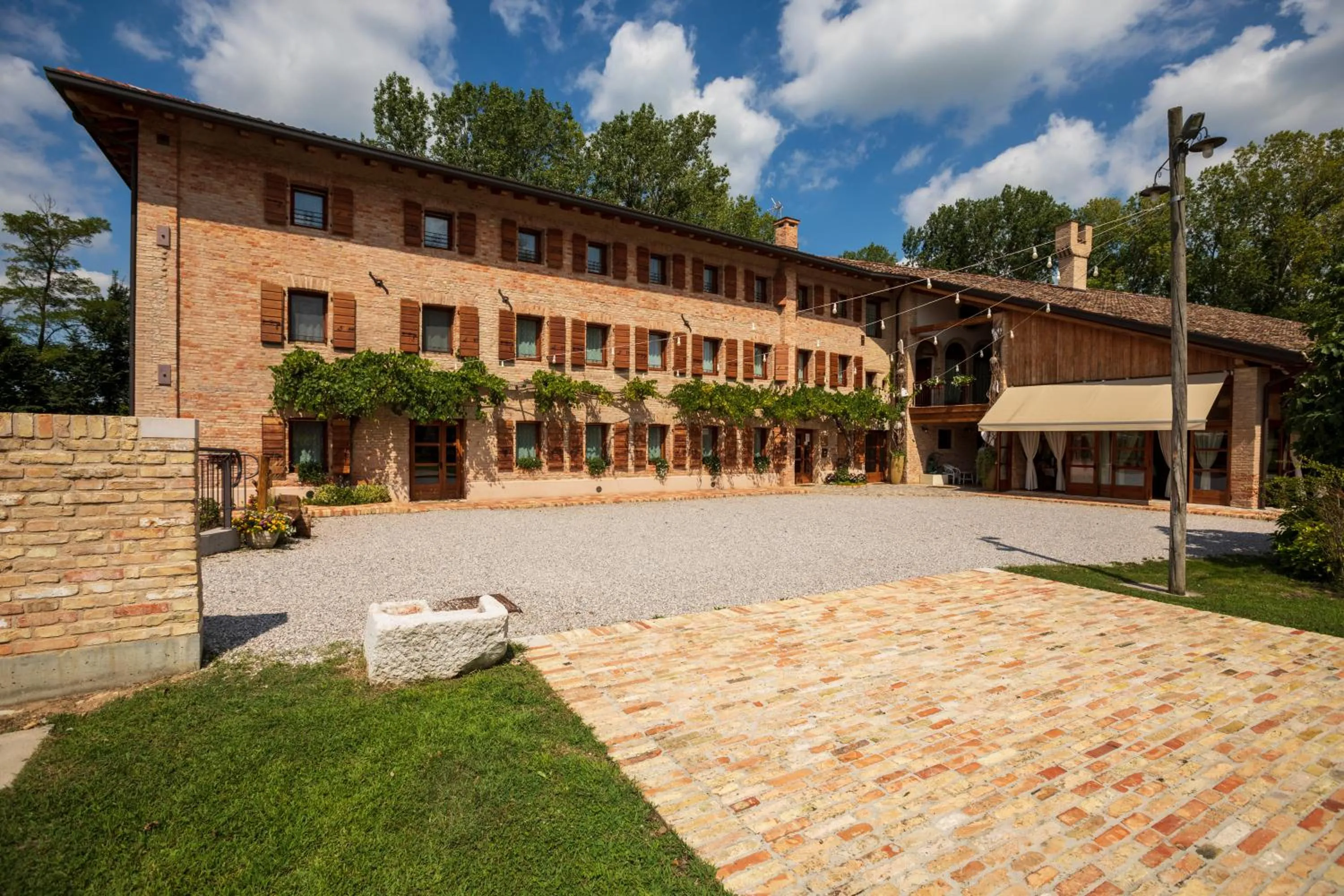 Property building in Ca' Muliner