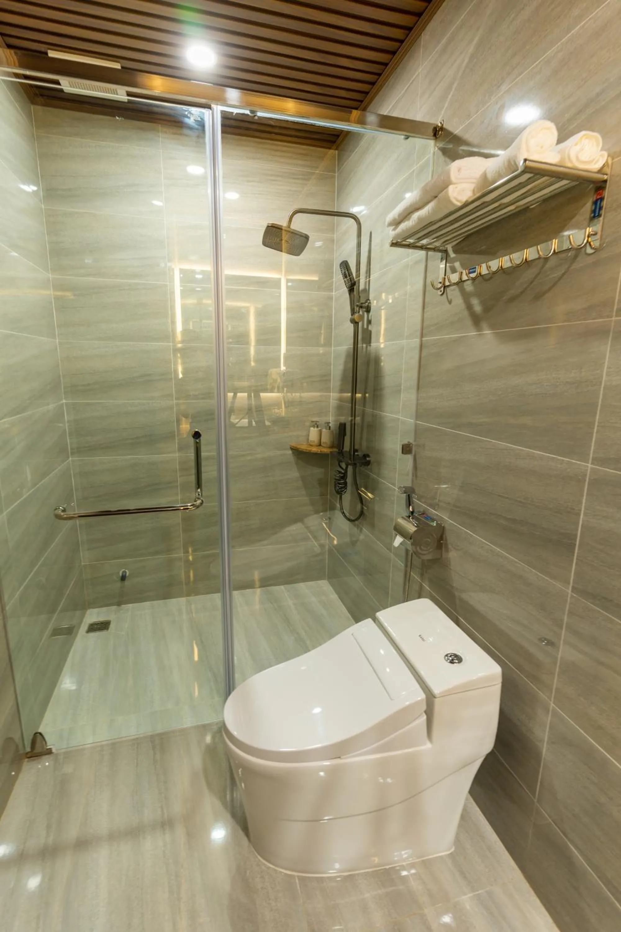 CM Hotel & Apartment