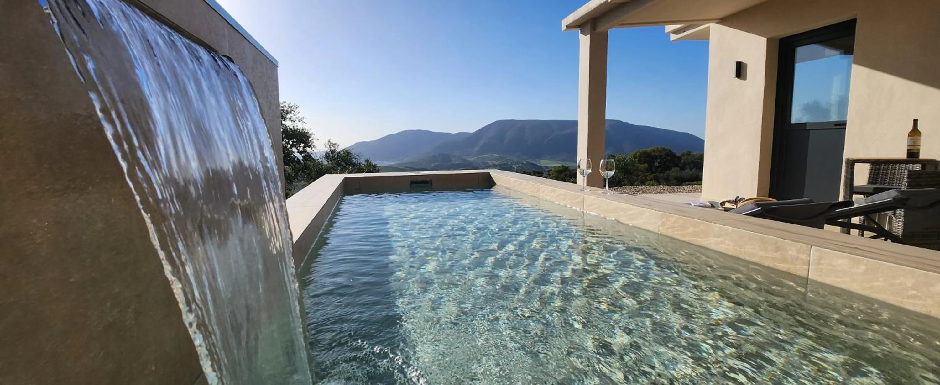 Swimming pool in Las estrellas del duende