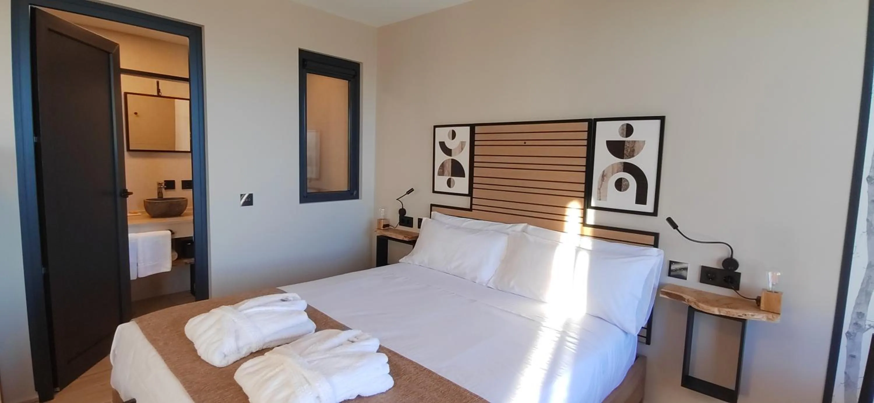 Bedroom, Bed in Las estrellas del duende