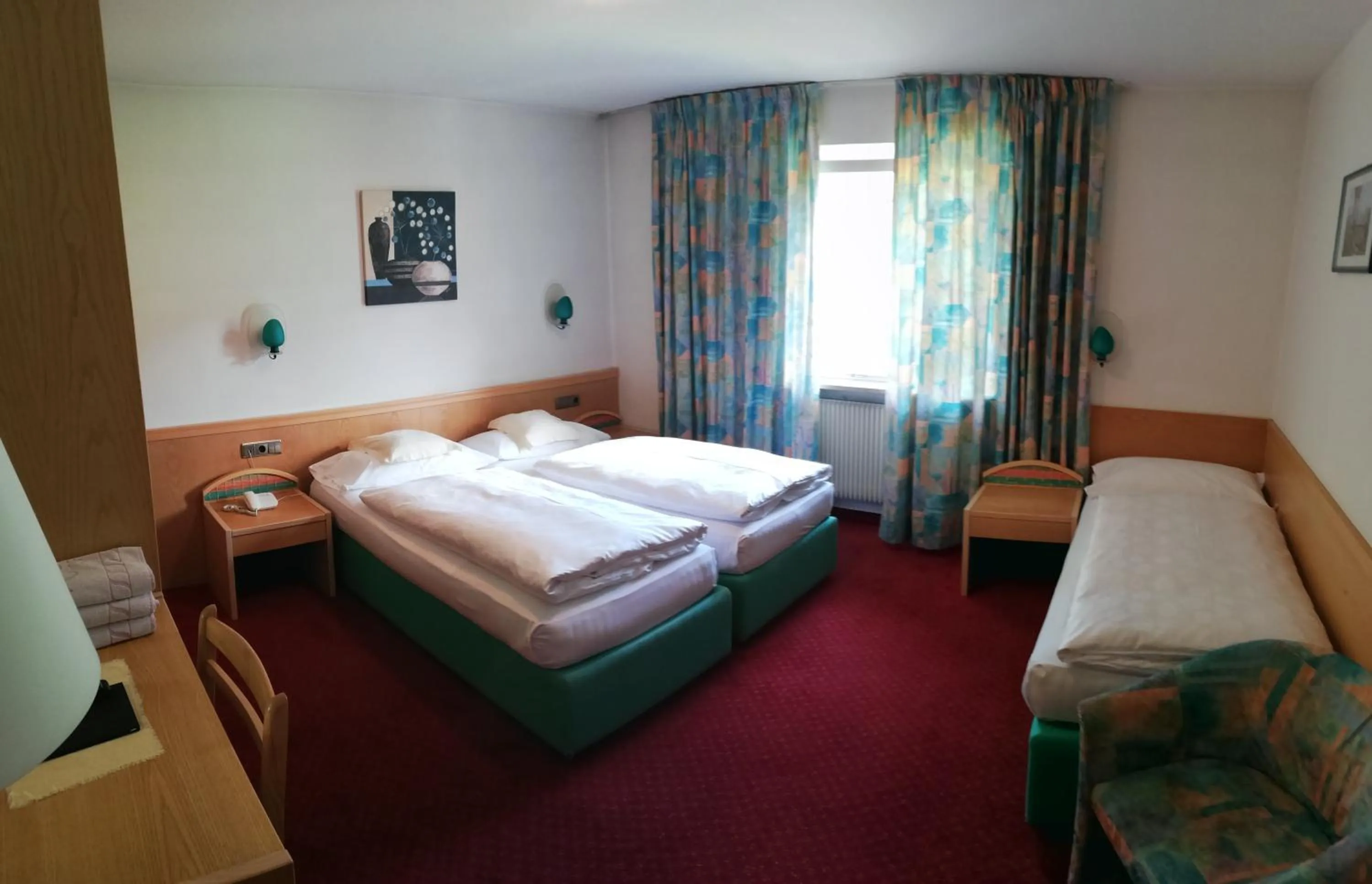 Mountain view, Bed in Hotel Rodes