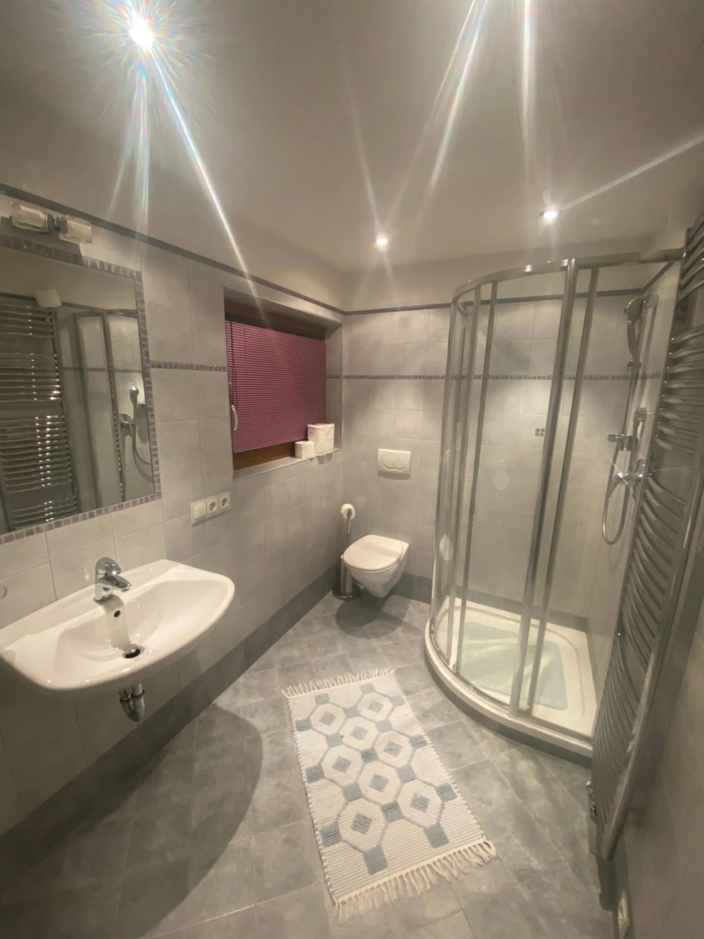 Bathroom in Hotel Rodes