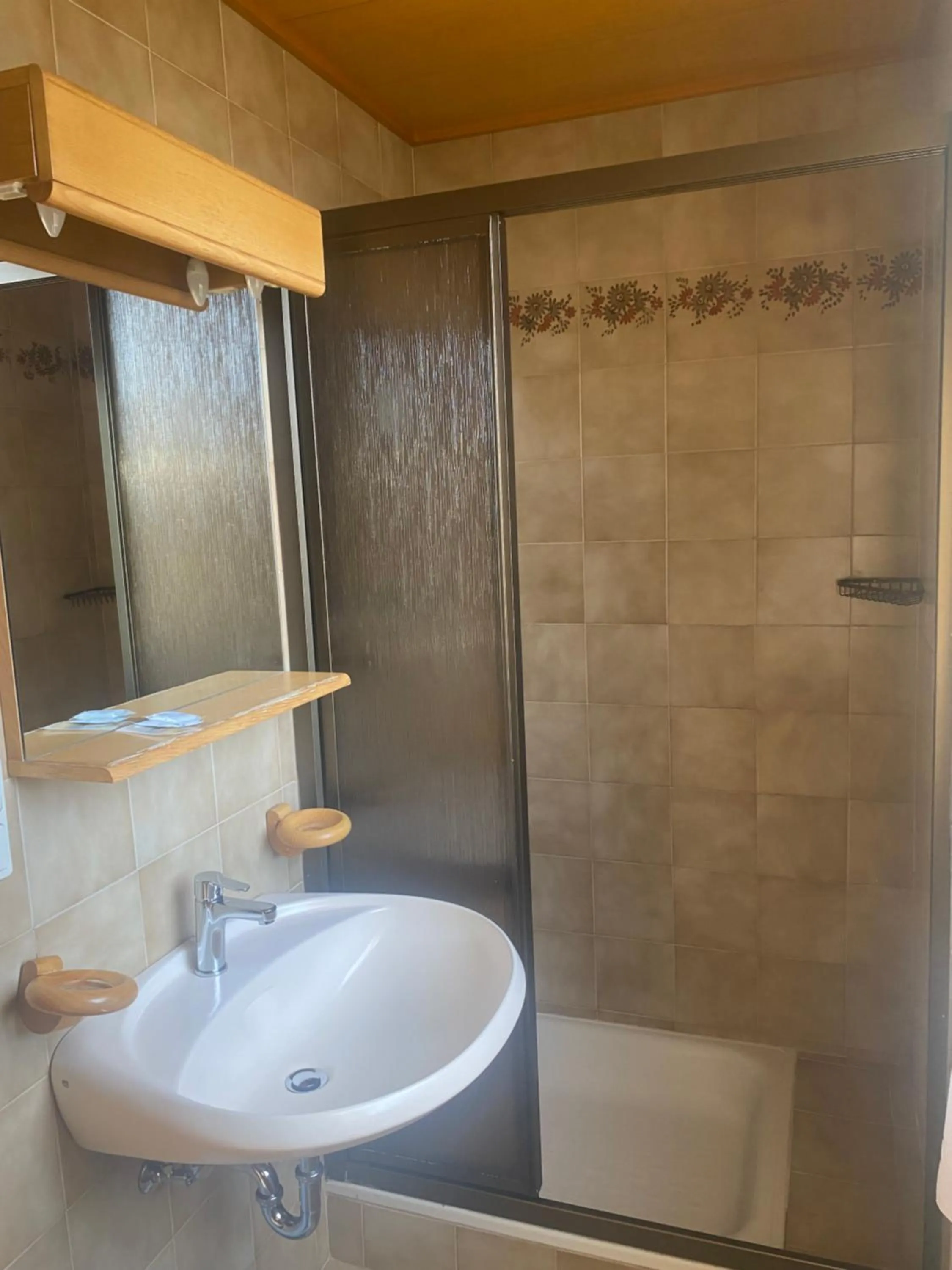 Bathroom in Hotel Rodes