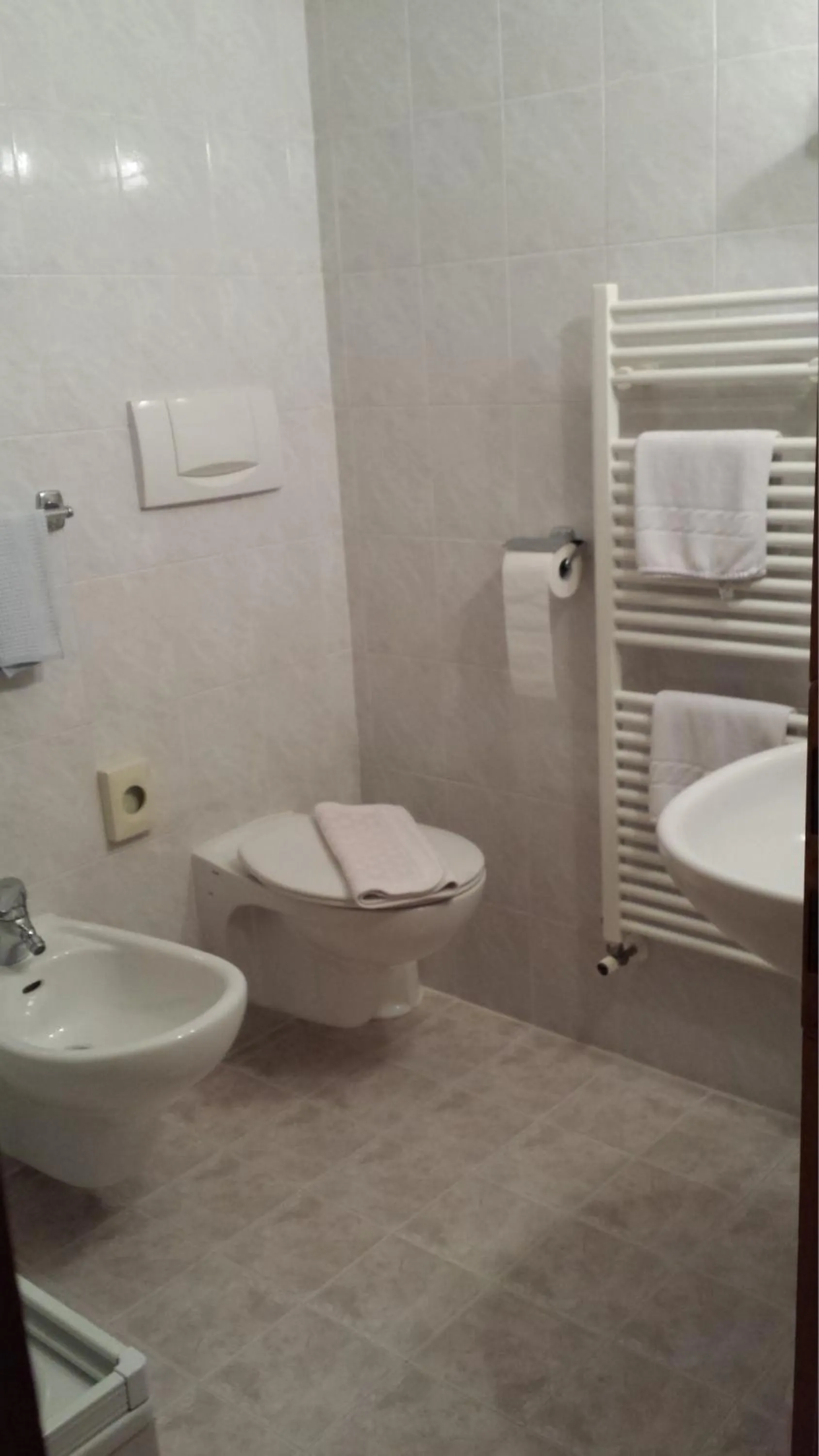Bathroom in Hotel Rodes