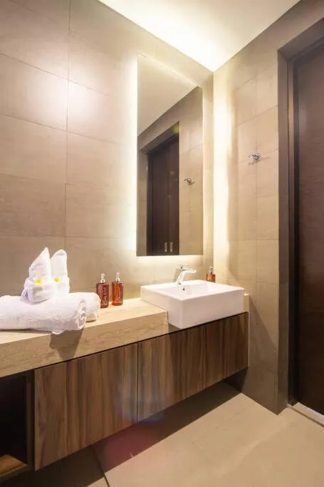 Bed in De'Kunyit Villa