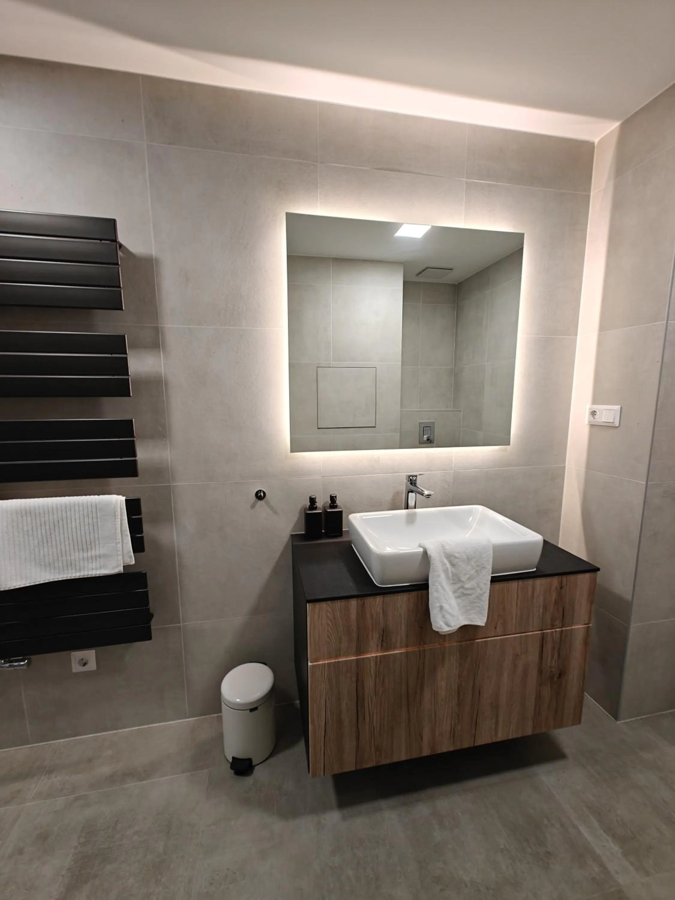 Bathroom in SWU Opera