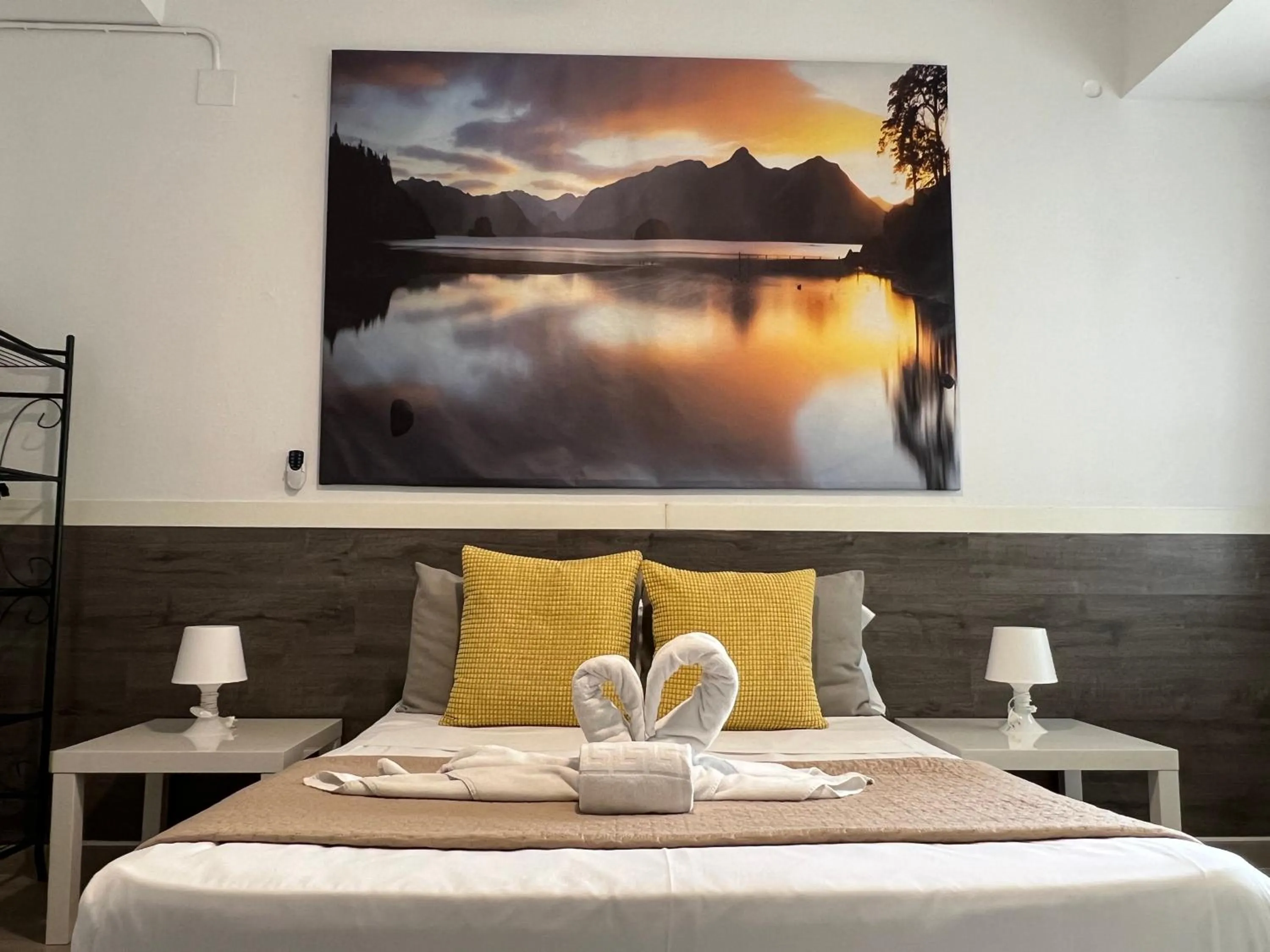 Bed in VALENCIA SUITS YOU Centro Histórico, Establecimiento Automatizado-Fast Auto Check in&Out, Solo para Adultos-Adults only