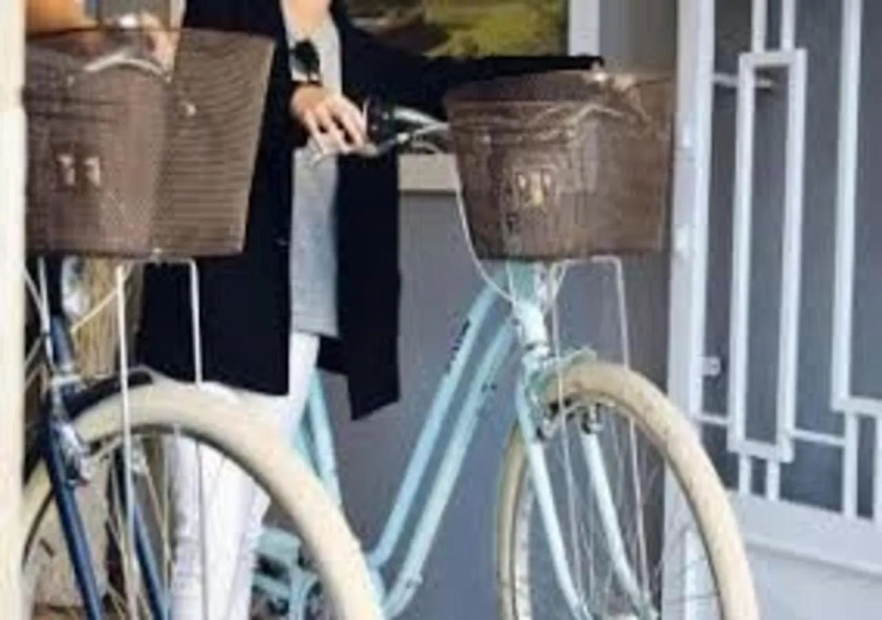 Cycling in VALENCIA SUITS YOU Centro Histórico, Establecimiento Automatizado-Fast Auto Check in&Out, Solo para Adultos-Adults only