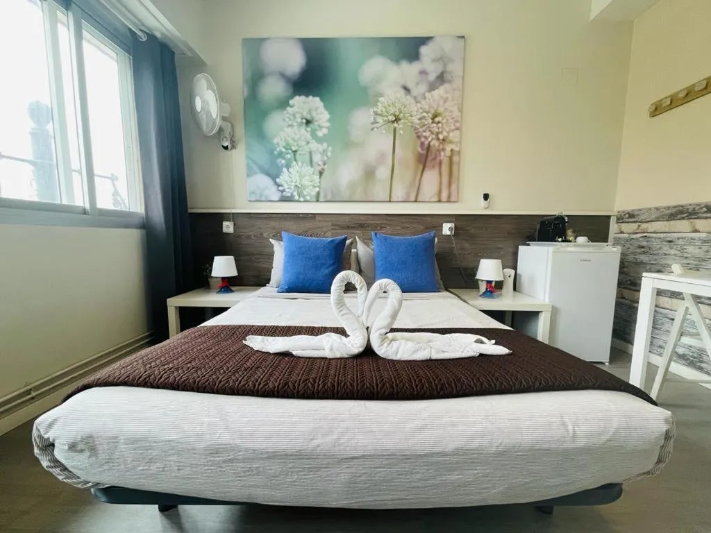 Bed in VALENCIA SUITS YOU Centro Histórico, Establecimiento Automatizado-Fast Auto Check in&Out, Solo para Adultos-Adults only