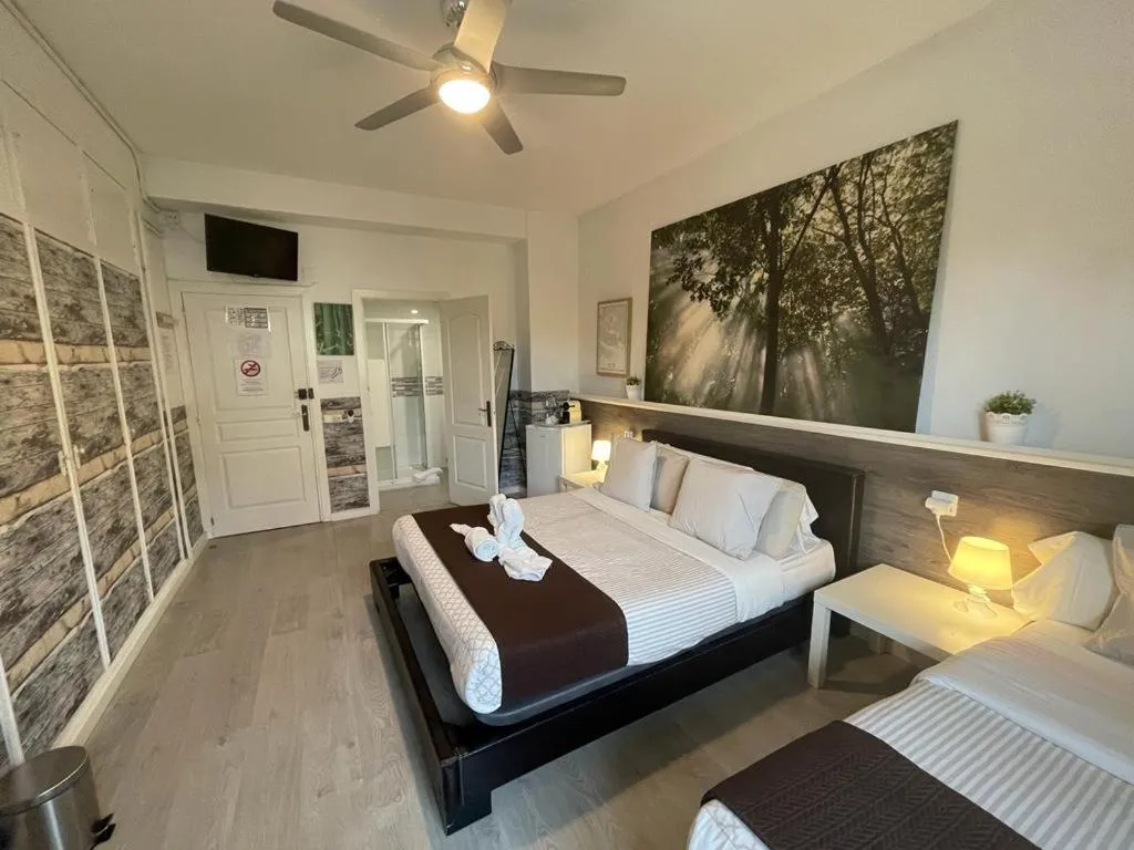 Bed in VALENCIA SUITS YOU Centro Histórico, Establecimiento Automatizado-Fast Auto Check in&Out, Solo para Adultos-Adults only