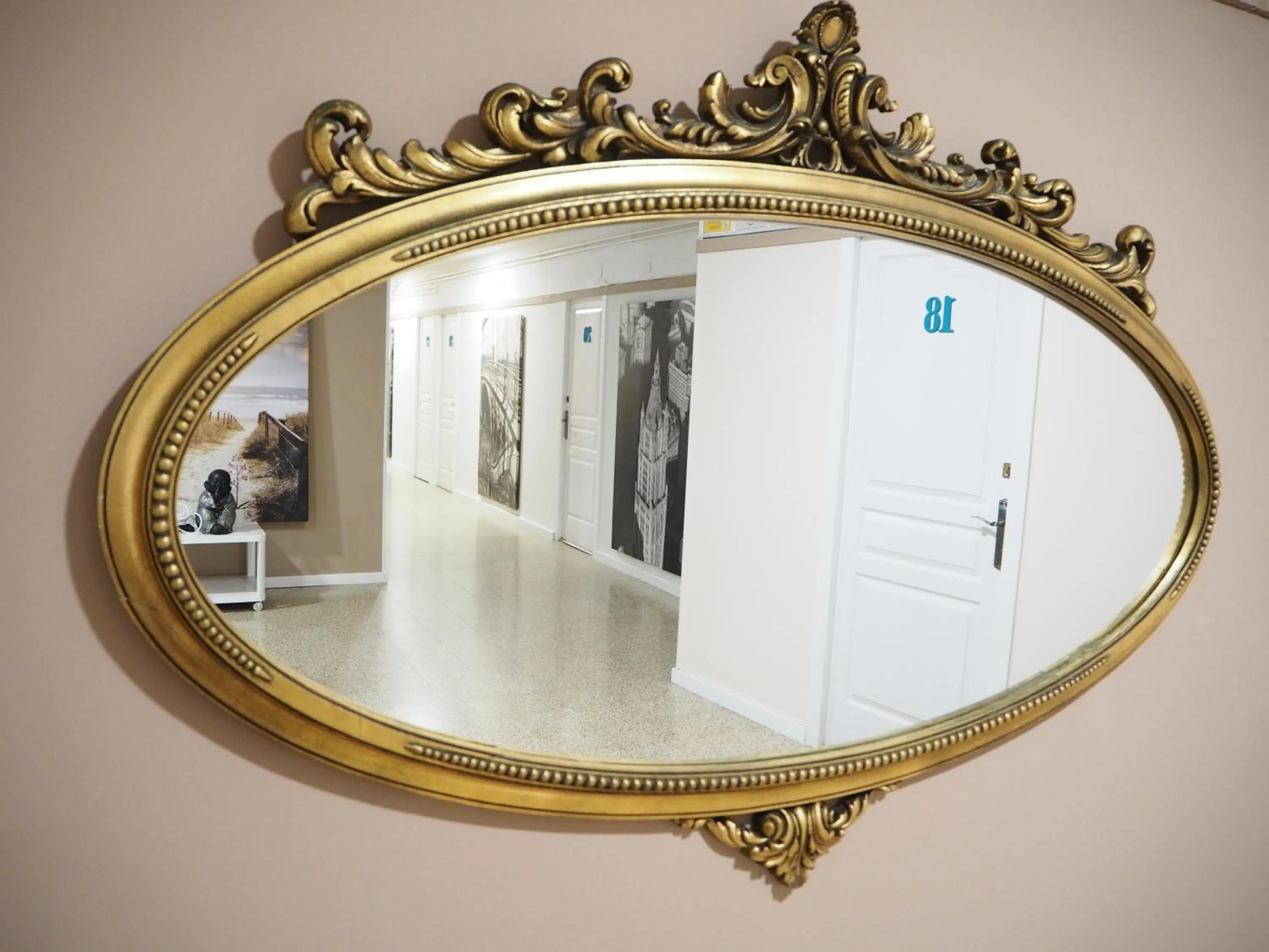 Day in VALENCIA SUITS YOU Centro Histórico, Establecimiento Automatizado-Fast Auto Check in&Out, Solo para Adultos-Adults only