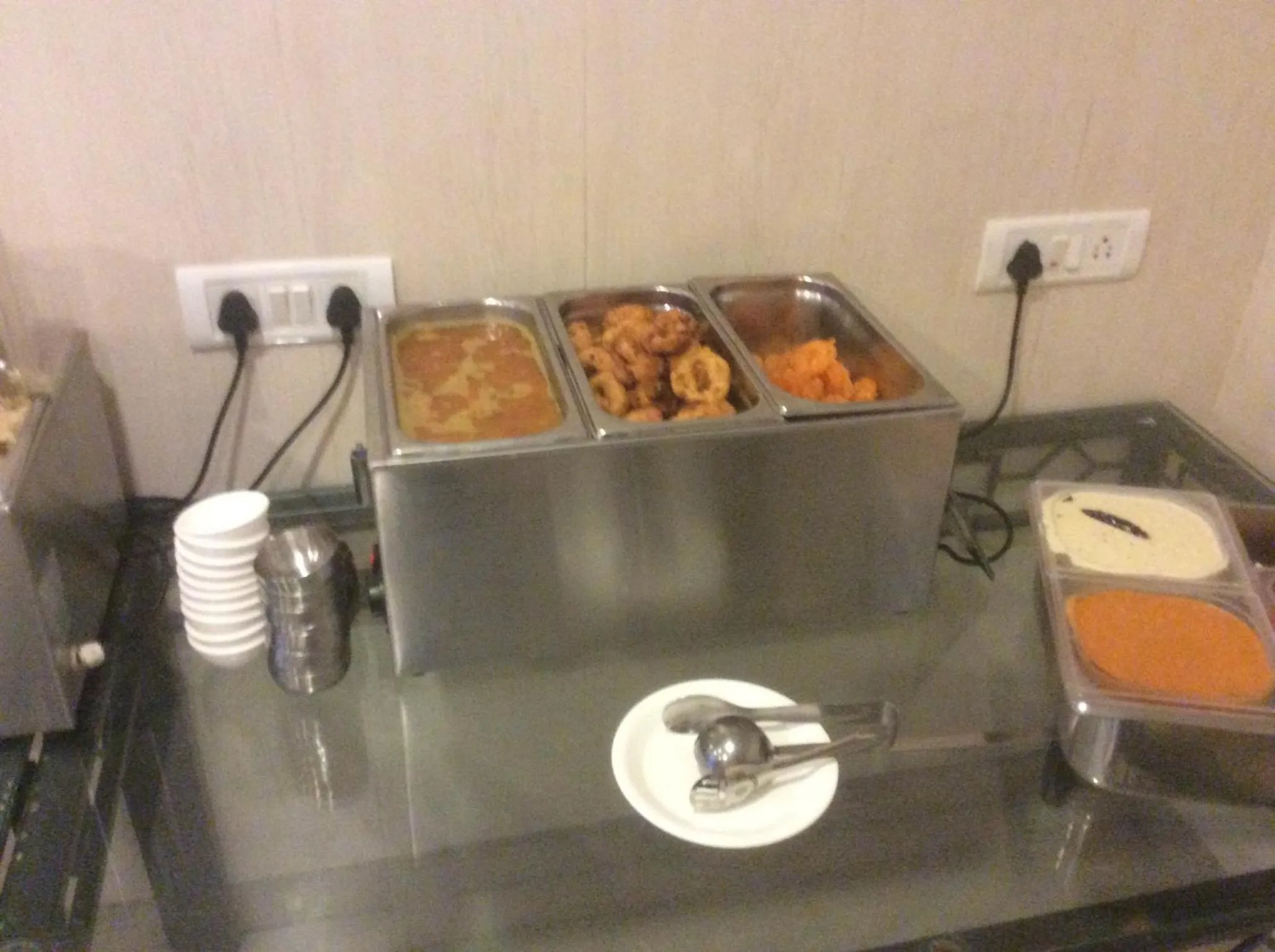 Breakfast in The Lotus Apartment hotel, Burkit Road
